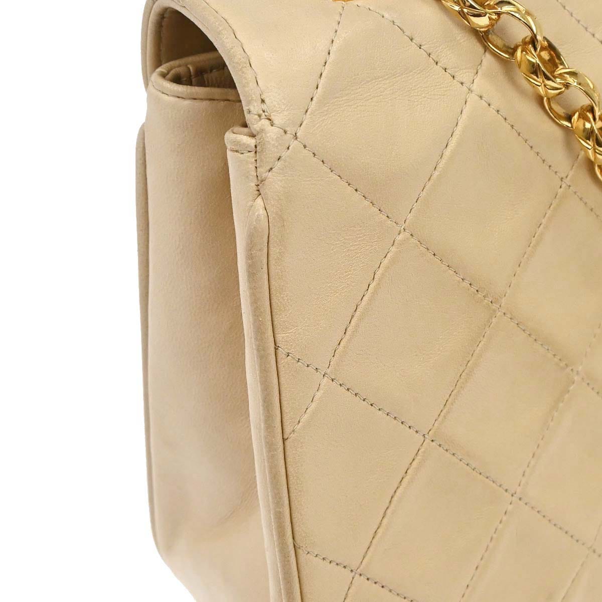 Chanel 1991 - 1994 Beige Lambskin Shoulder Bag