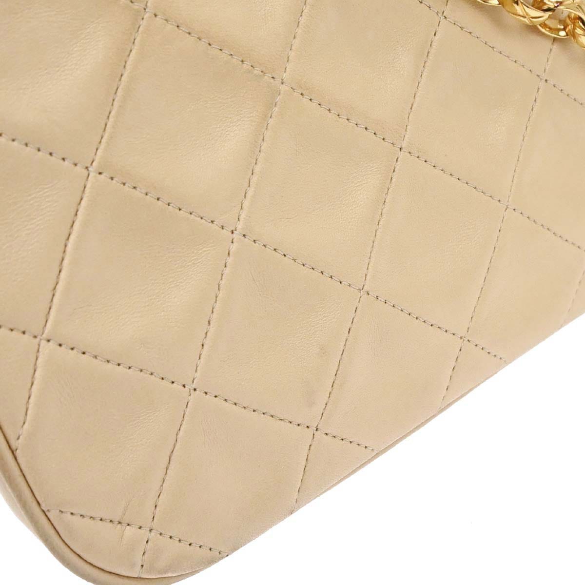 Chanel 1991 - 1994 Beige Lambskin Shoulder Bag