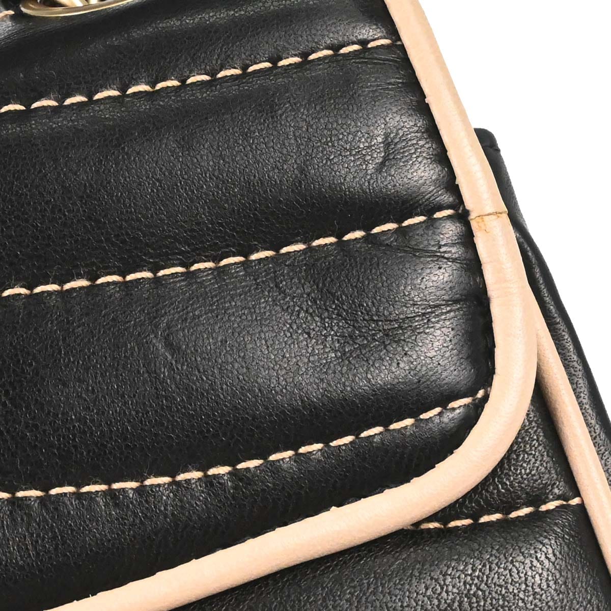 Chanel 2003 - 2004 Black Lambskin Chevron Single Flap Shoulder Bag