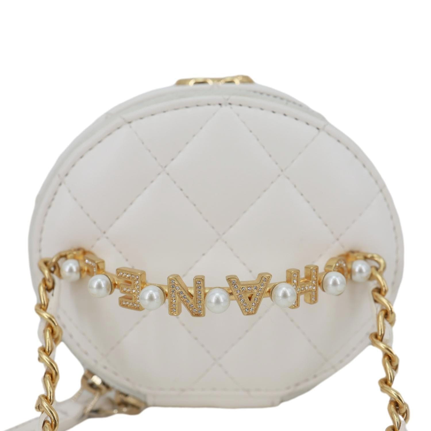 CHANEL Pearly Girl Round Quilted Lambskin Leather Top Handle Vanity Case With Chain White