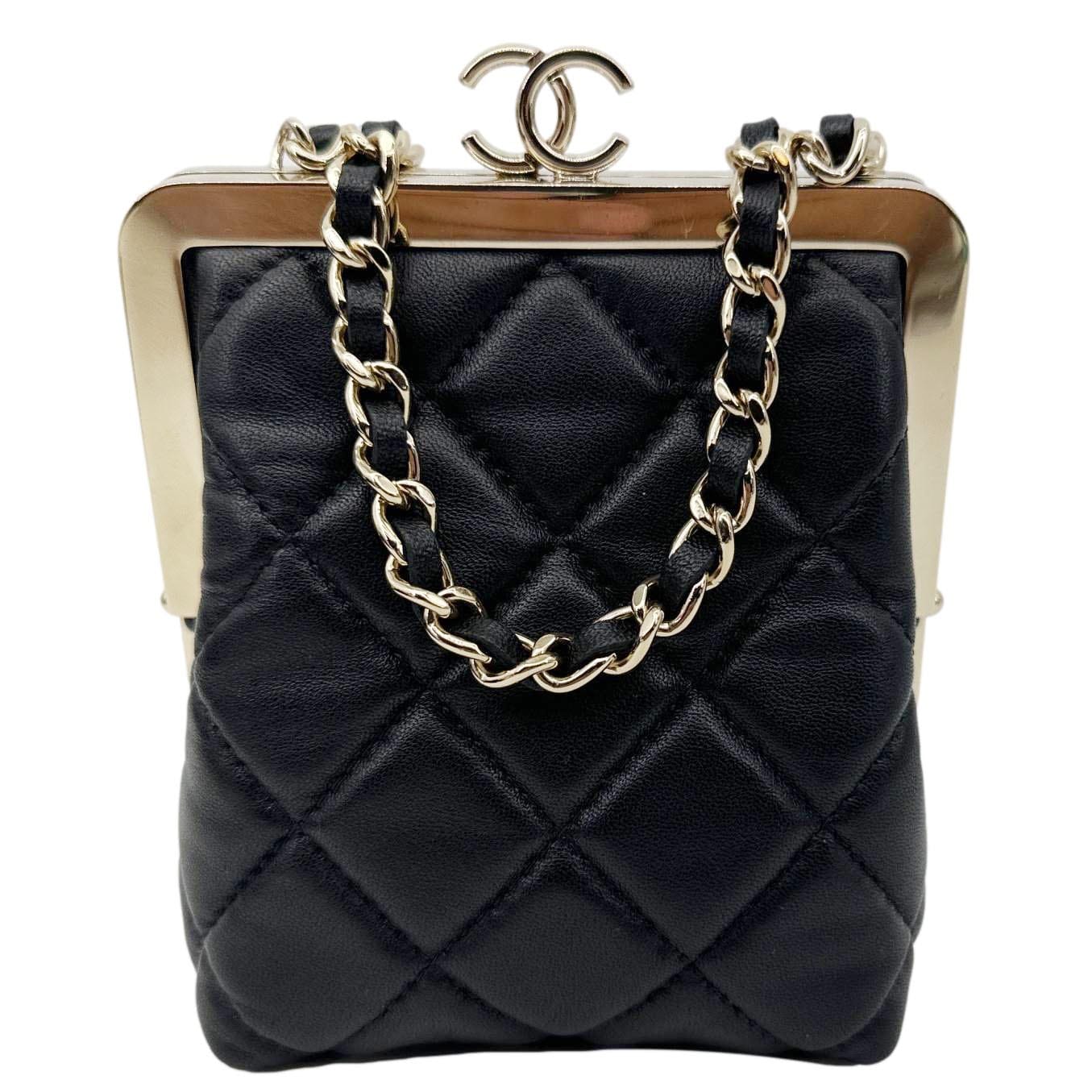 CHANEL Kisslock Logo Lambskin Quilted Leather Chain Clutch Shoulder Bag Black