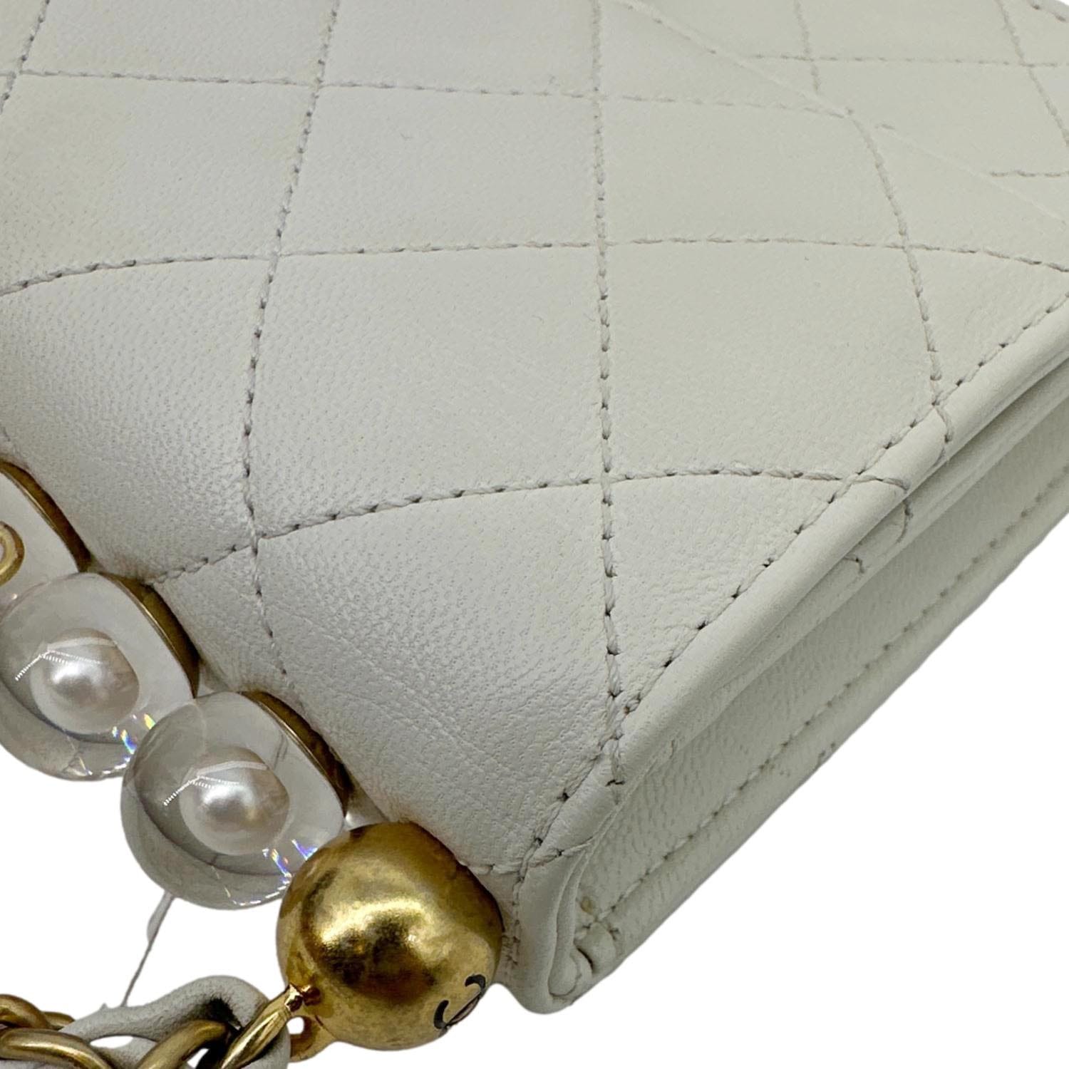 CHANEL Chic Pearls Flap Quilted Leather Shoulder Bag Off White