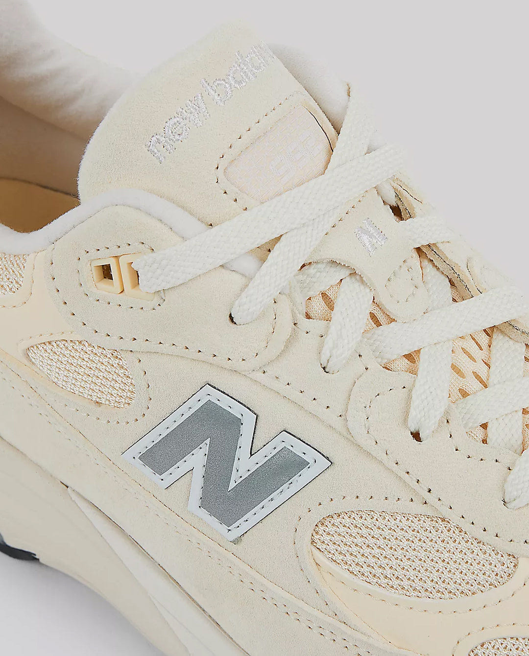 New Balance - 992MC Shoe - Calcium/Raw Cashew