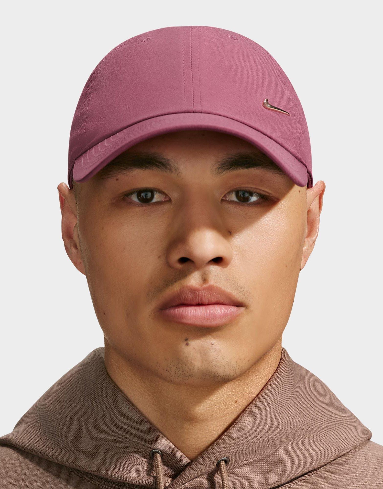 Nike Dri - FIT Club Unstructured Metal Swoosh Cap
