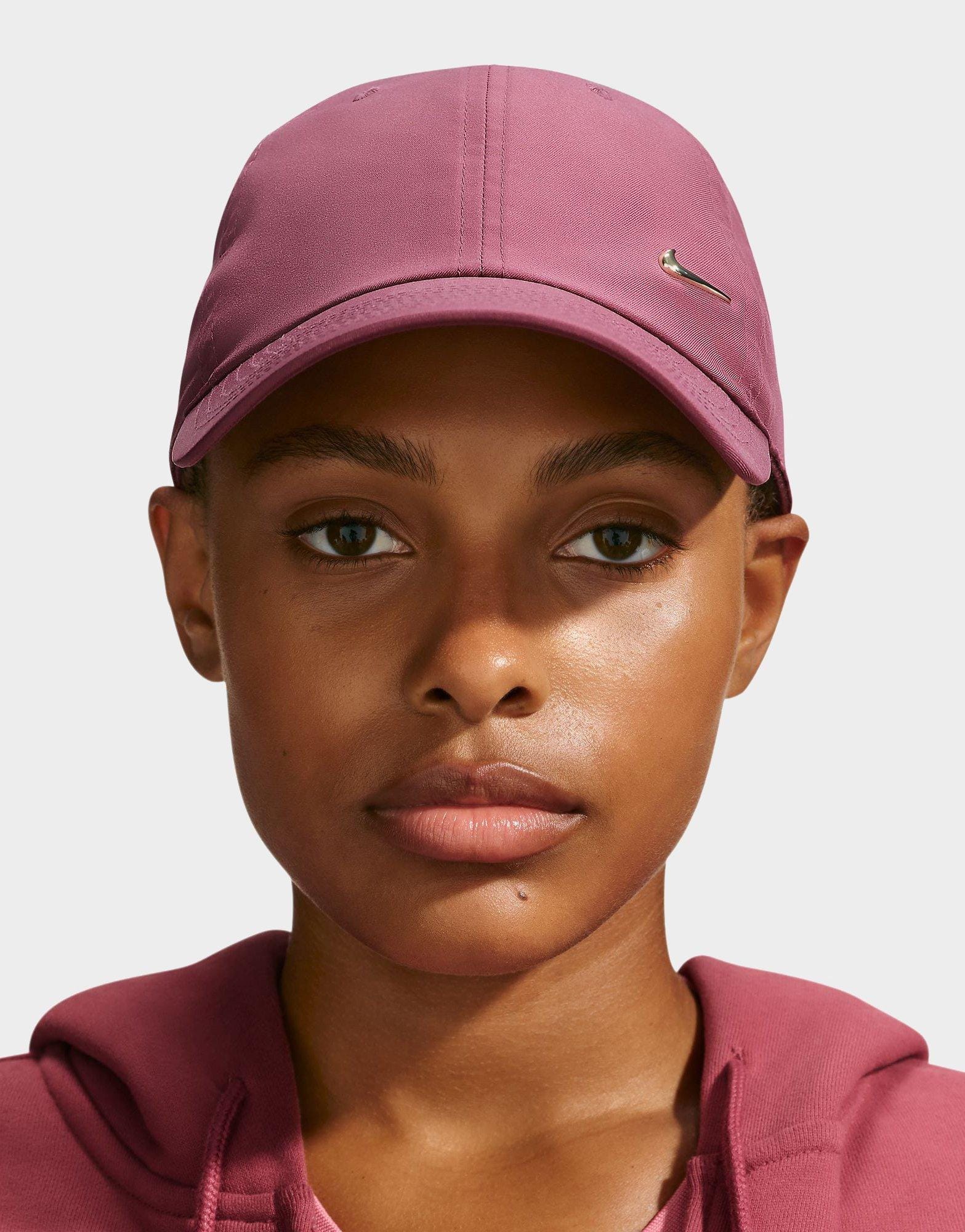 Nike Dri - FIT Club Unstructured Metal Swoosh Cap
