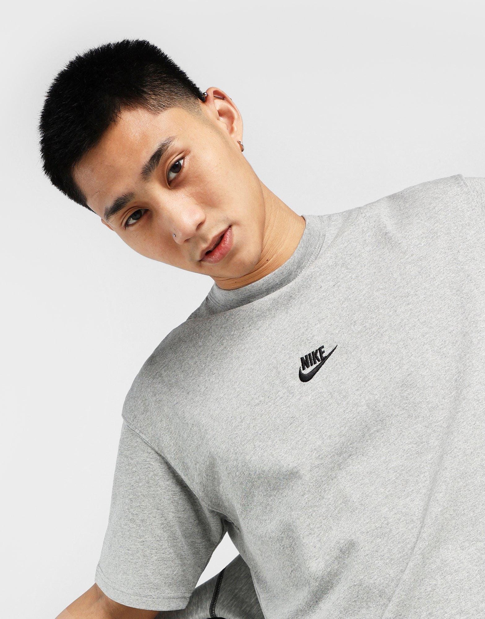 Nike Sportswear Essentials T - Shirt