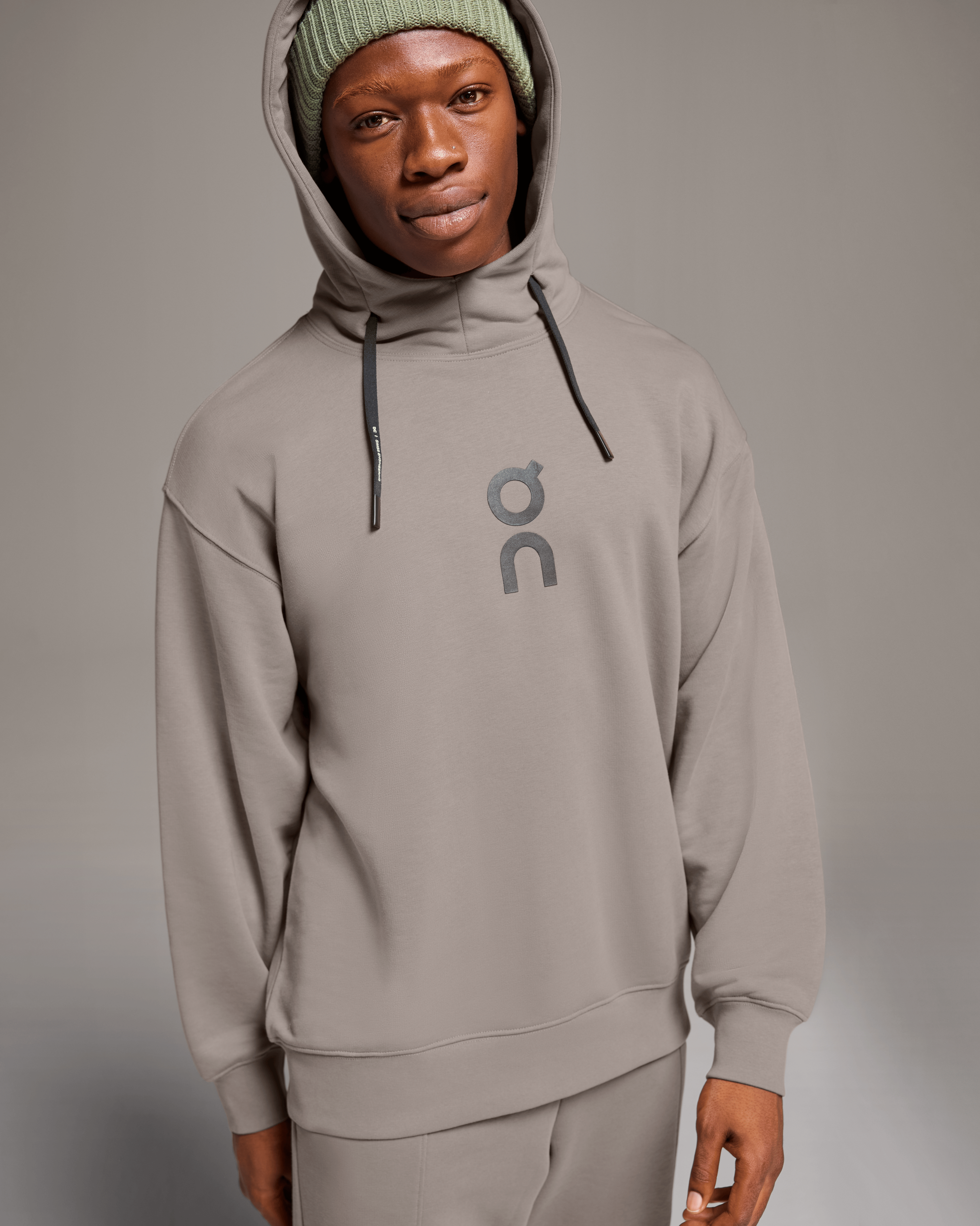 On Running On Club Hoodie Cinder