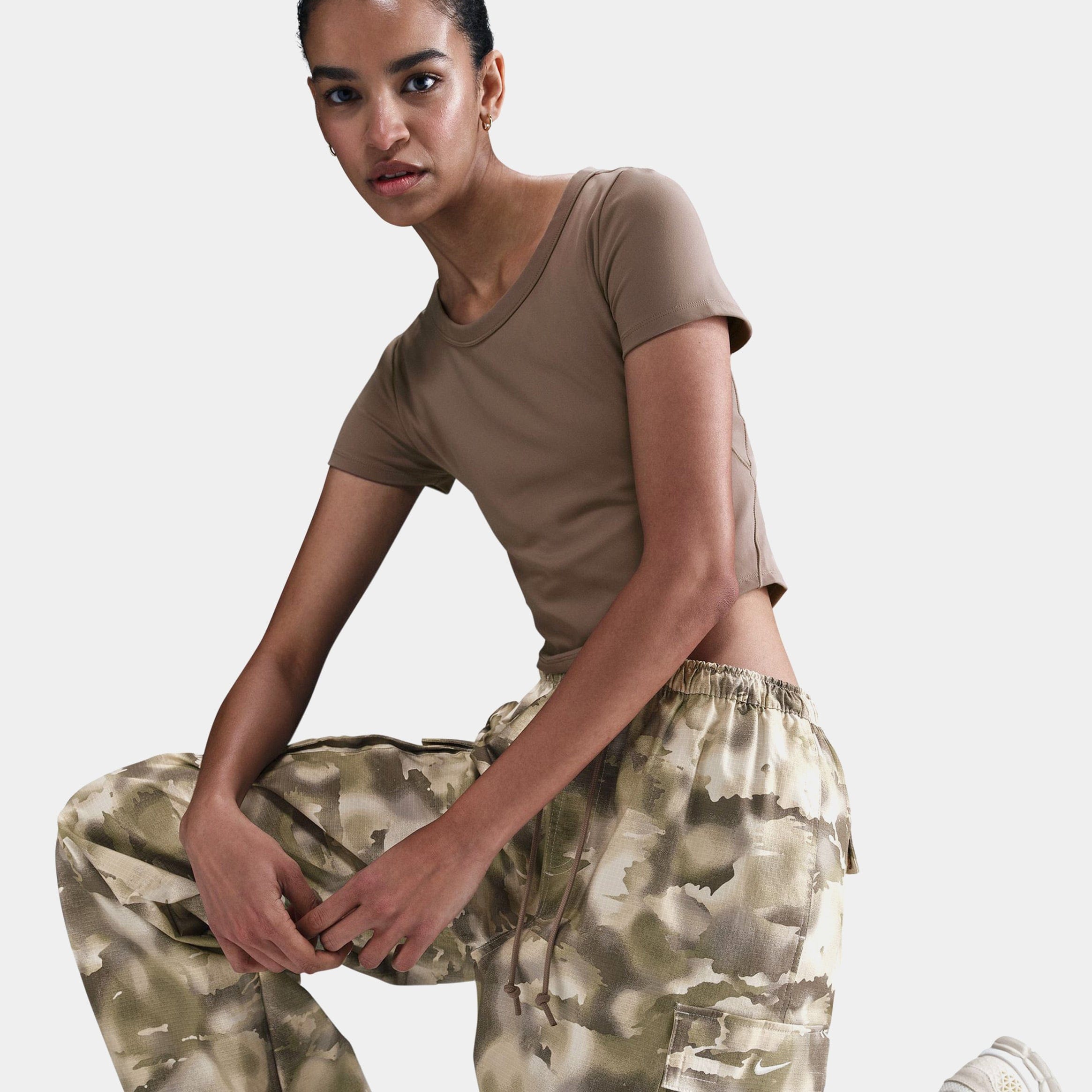 Nike NSW Overzised Camo Cargo Womens Pants (Beige/Brown)