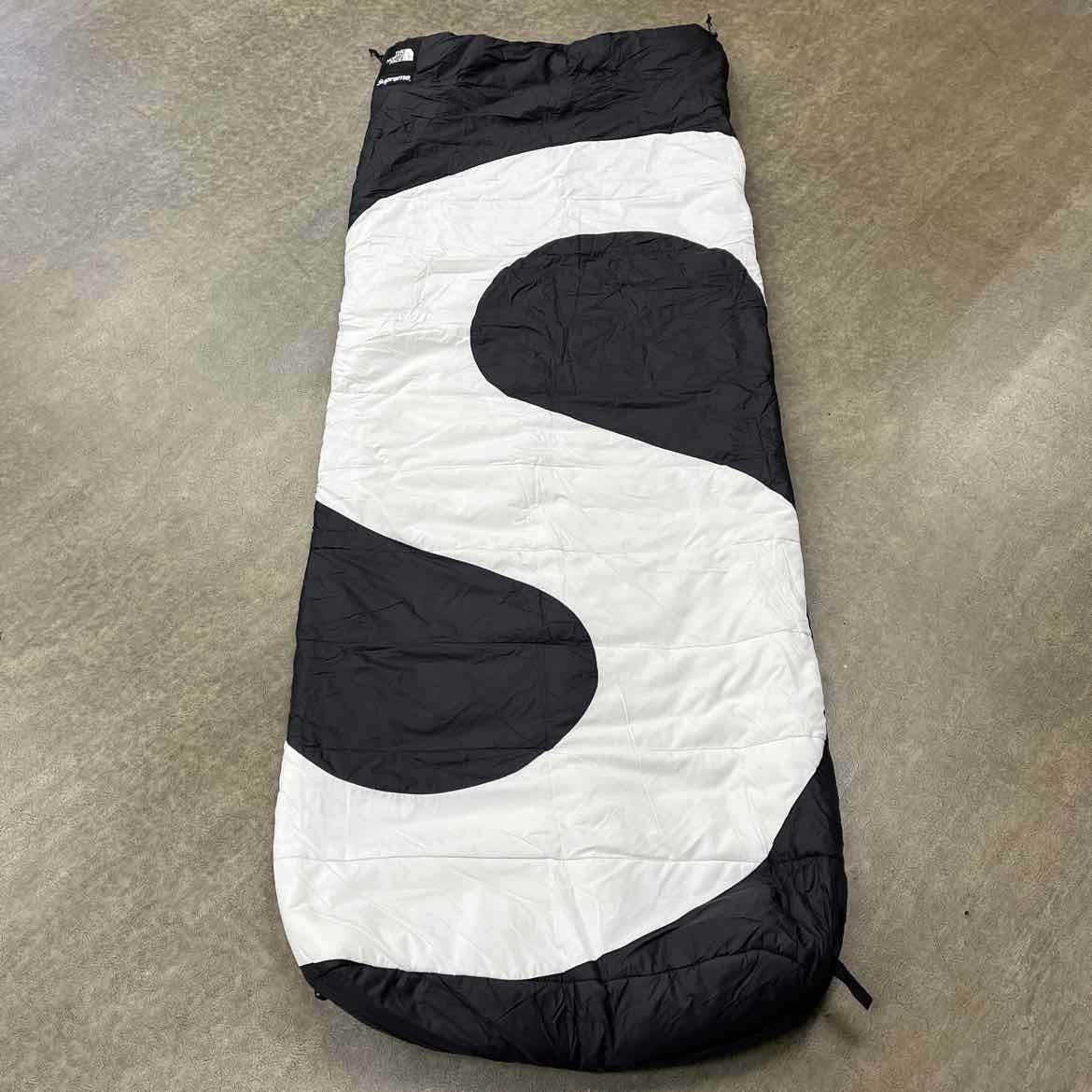Supreme Sleeping Bag TNF S LOGO BLACK 2020 New Black Size OS