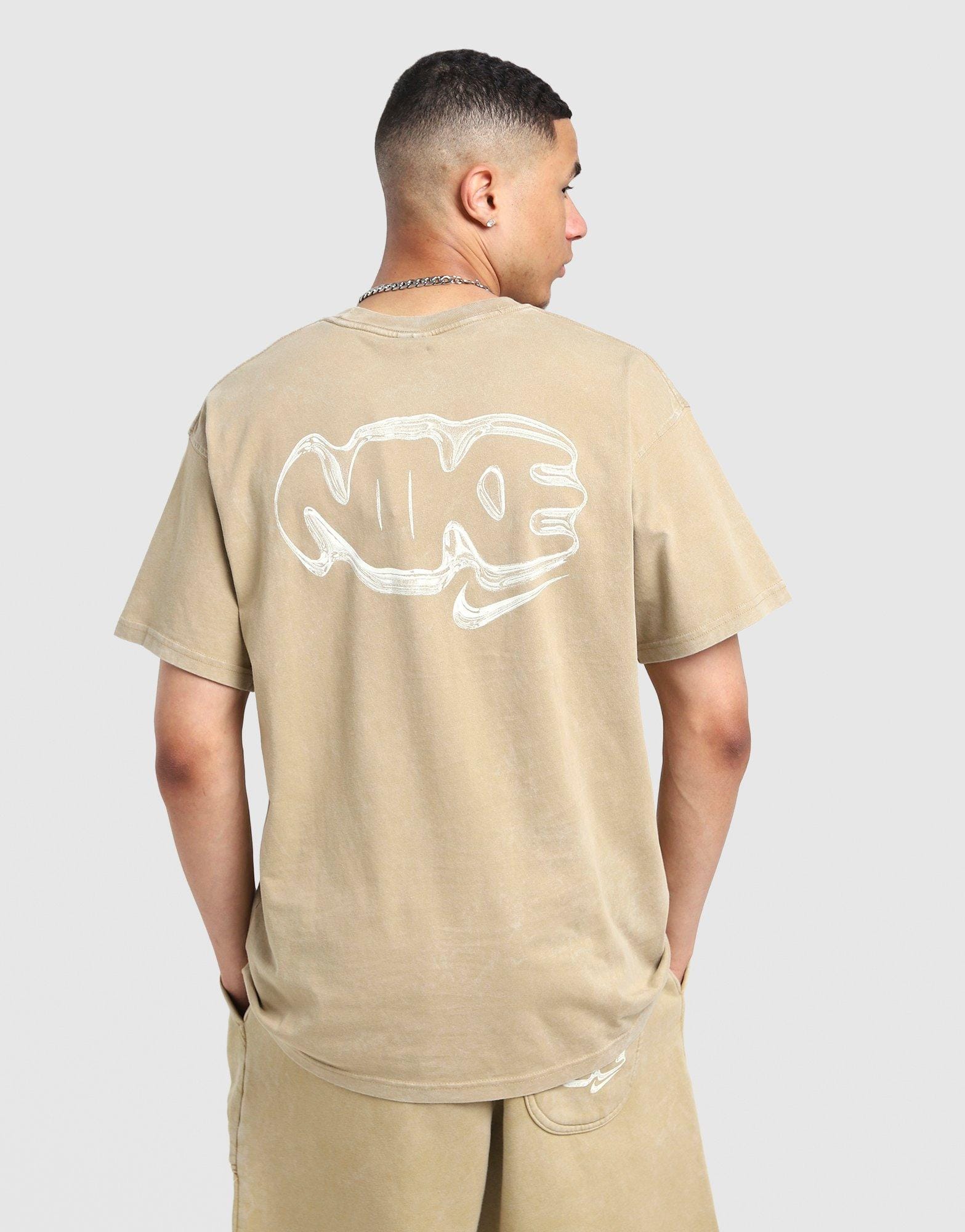 Nike Street Graphic T - Shirt