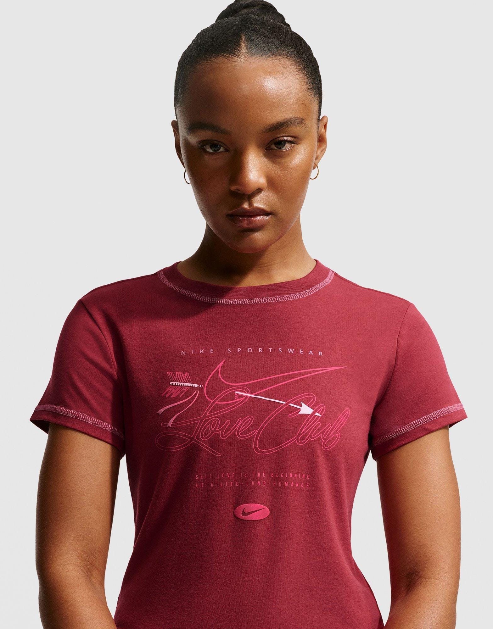 Nike Sportswear Chill Knit Cropped T - Shirt