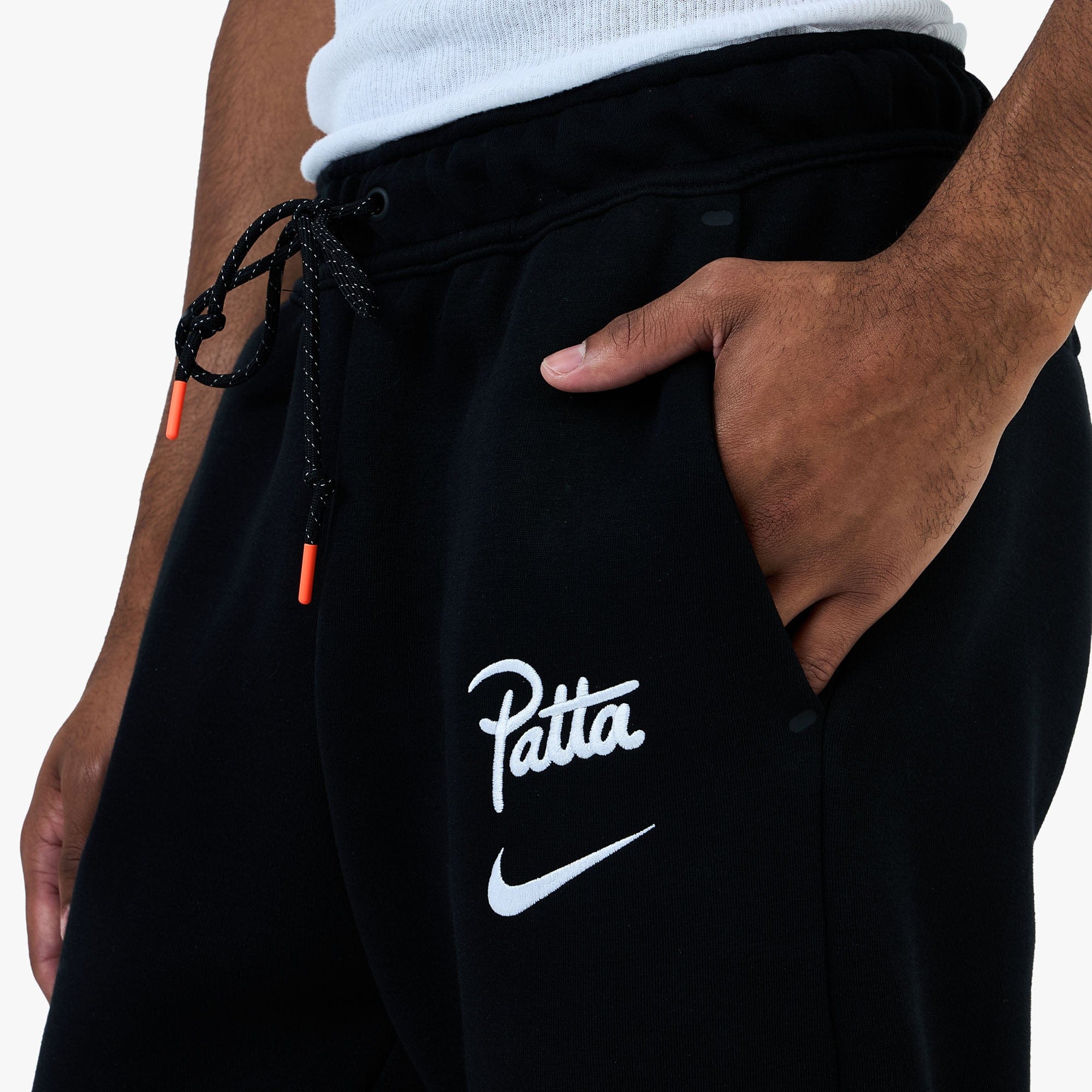 Nike x Netherlands x Patta Tech Fleece Joggers Black / White