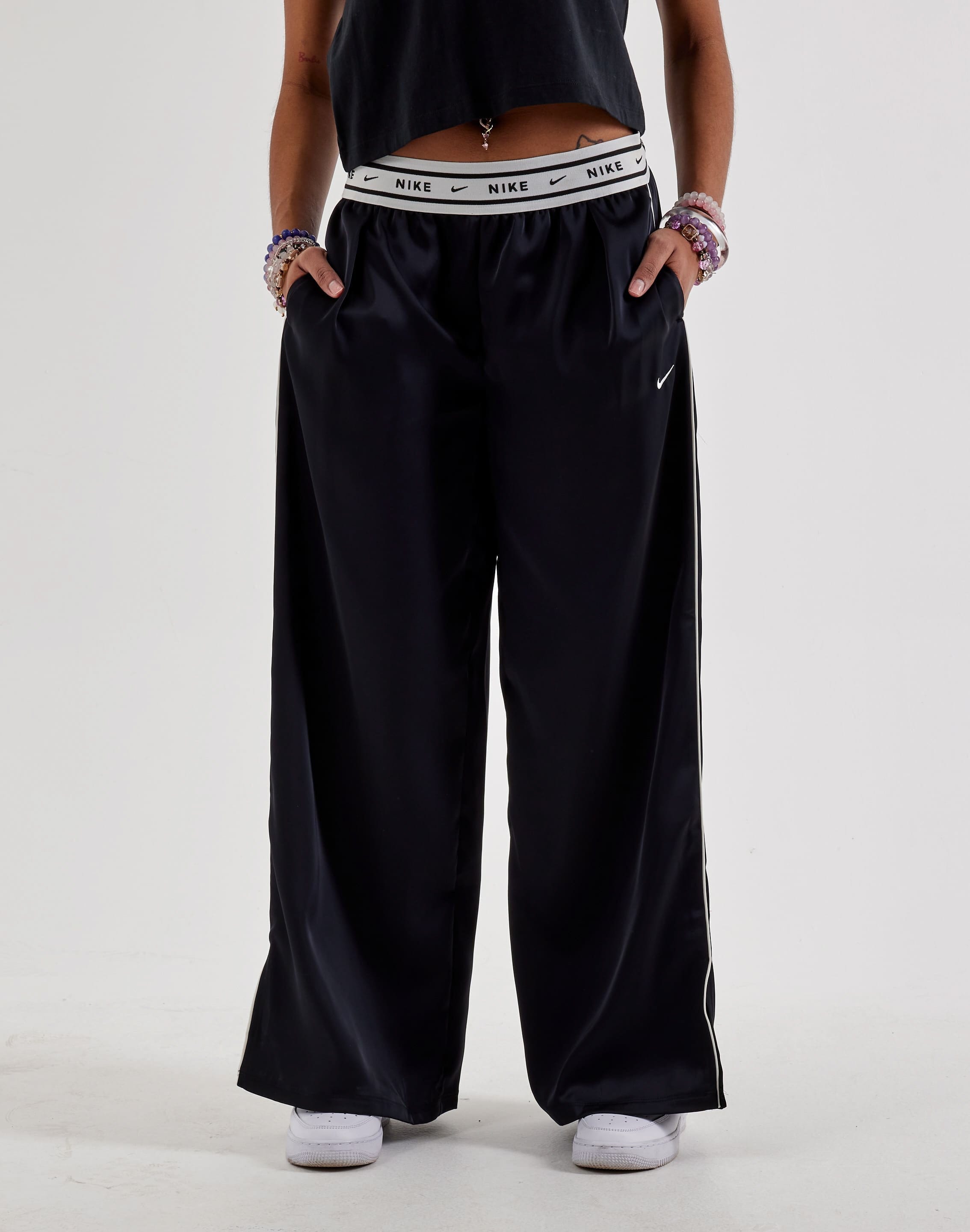 Nike Sportswear Loose Mid - Rise Satin Pants