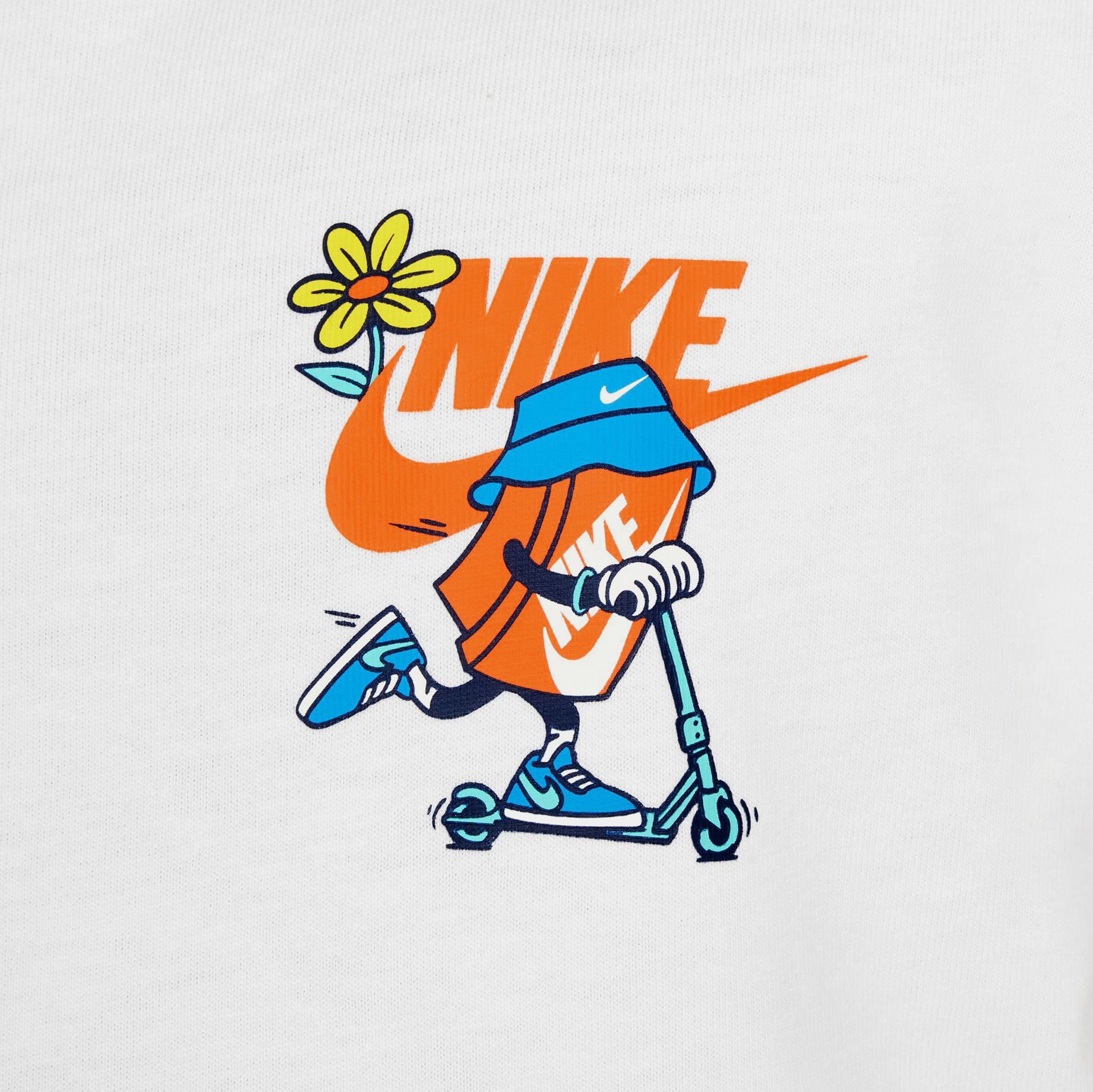Nike NSW Boxy Scooter T-Shirt Grade School Short Sleeve Shirt (White)
