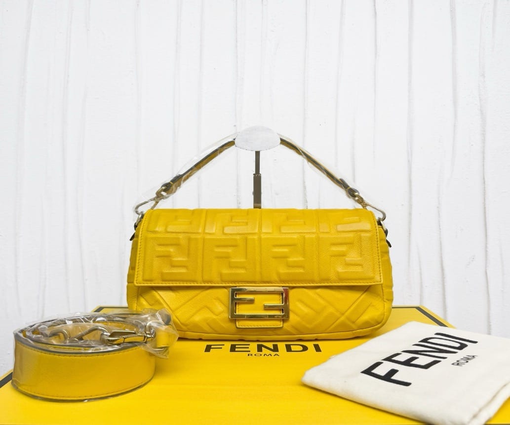 Fendi Yellow Baguette Handbag/Shoulder Bag 26 22173499