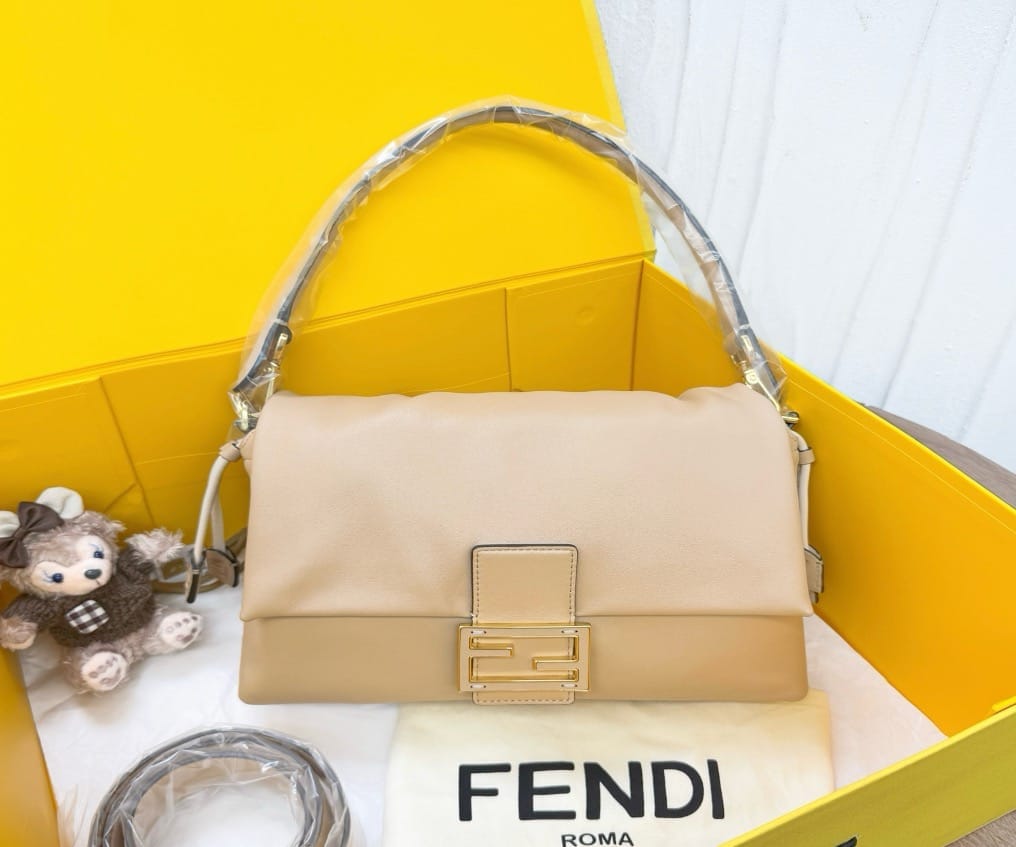 Fendi milk tea colored baguette handbag/shoulder bag 26 21378458