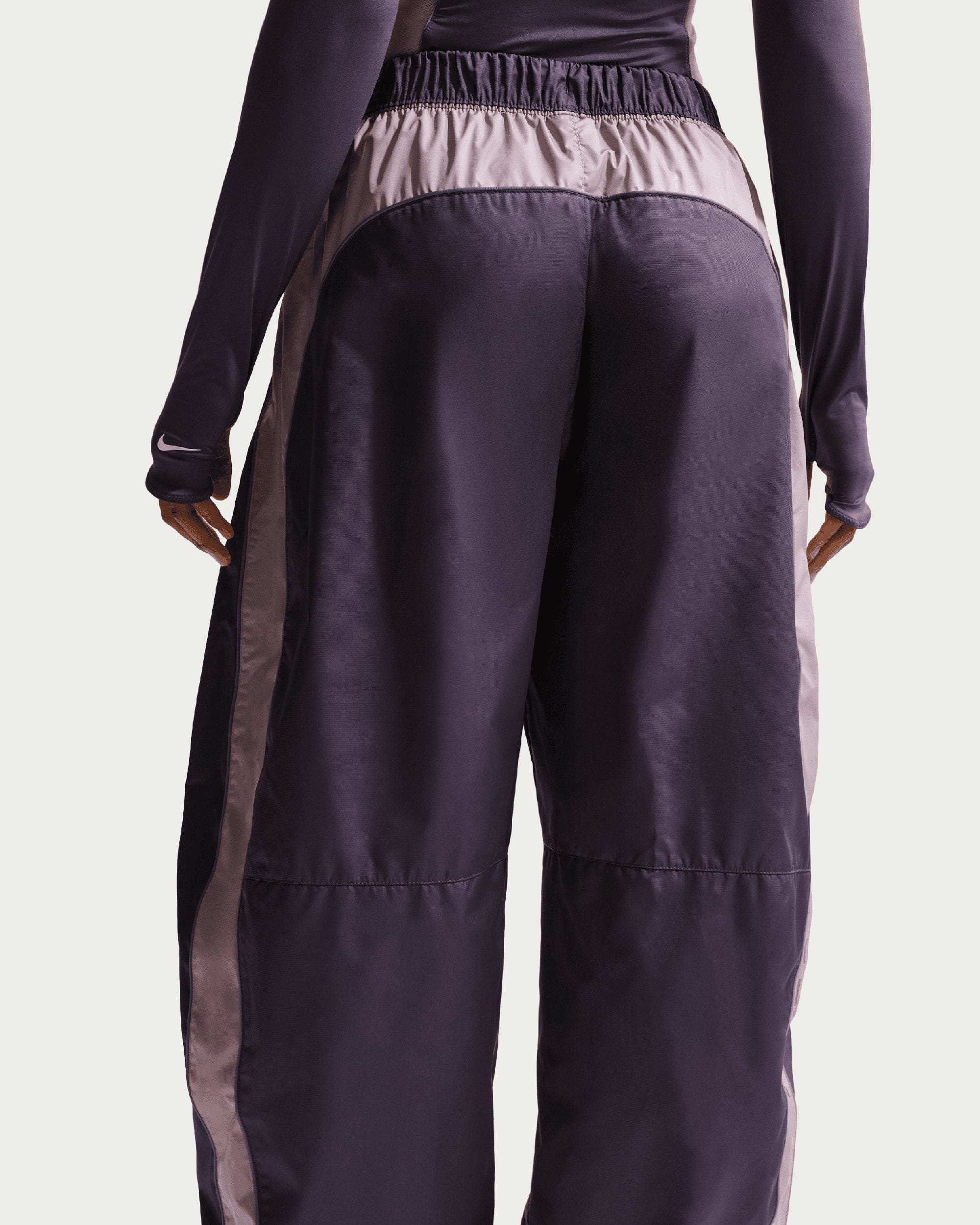 Nike Pantalones de chandal Relaxed Nike Sportswear Shox para mujer