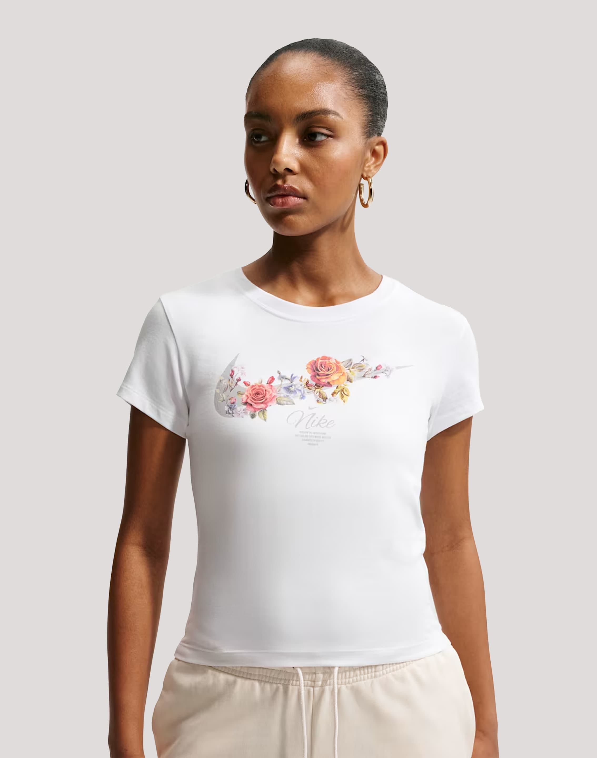 Nike Chill Knit Slim Cropped T-Shirt