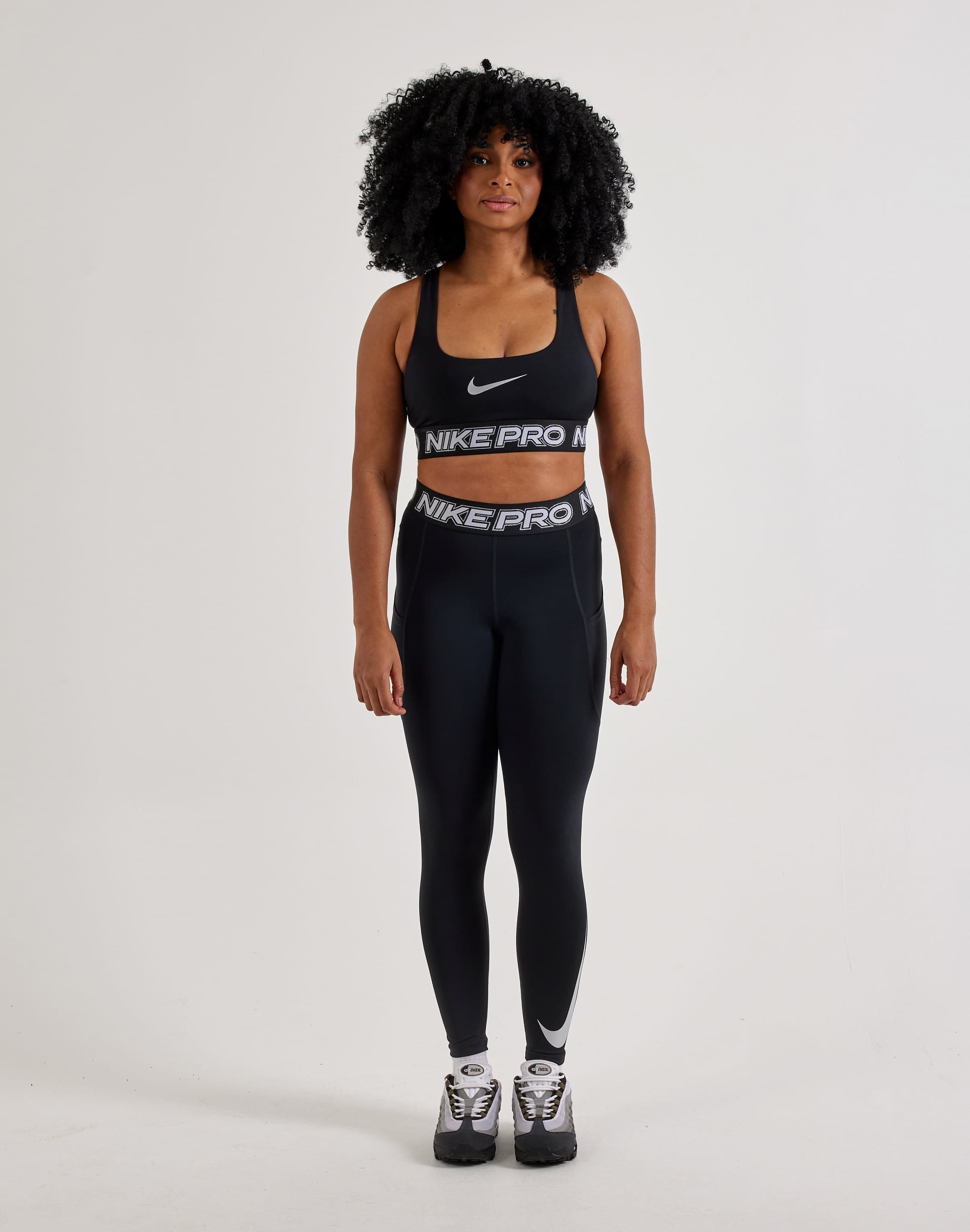 Nike Pro Mid - Rise 7/8 Leggings