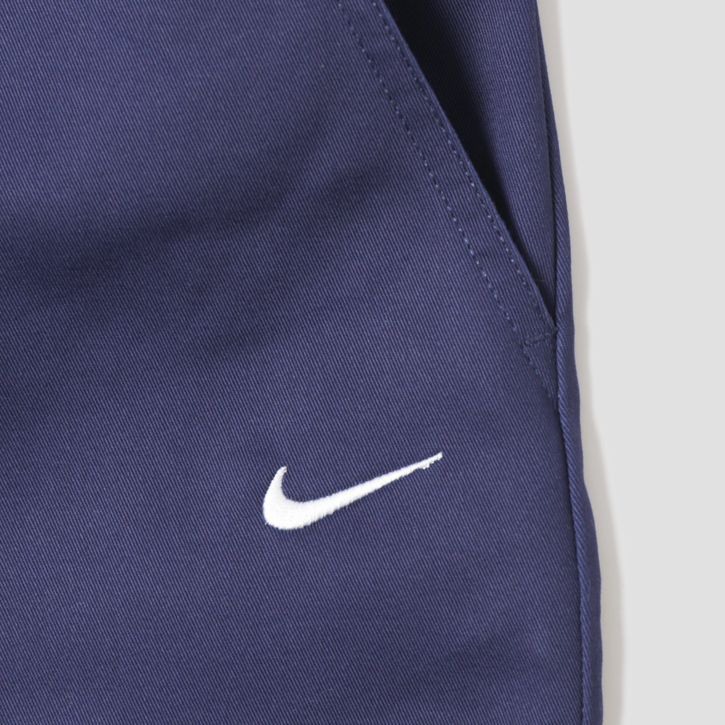 Nike SB El Chino Skate Shorts Midnight Navy / White