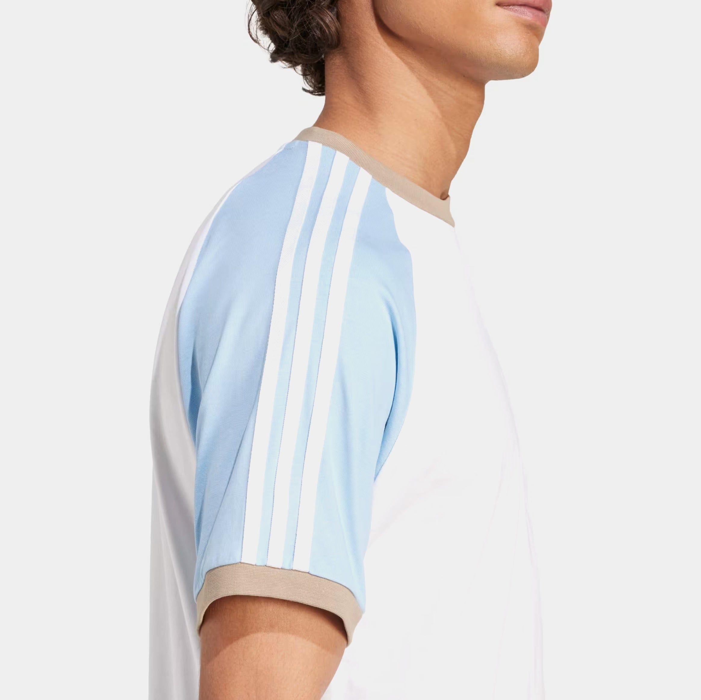 adidas Original Cali 3 Stripes Mens Short Sleeve Shirt (White/Clear Sky/Blanch Cargo)
