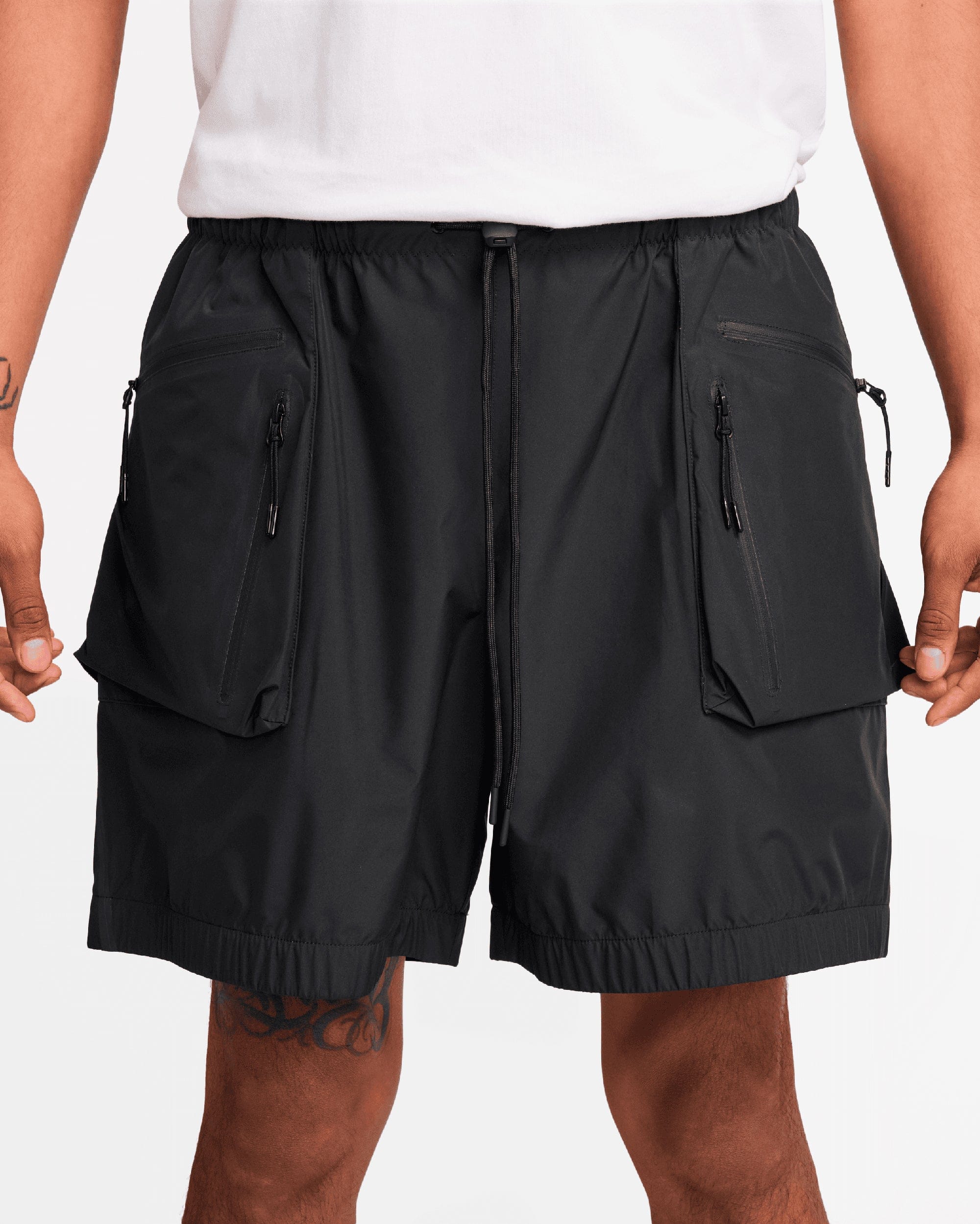 Nike Pantalones cortos Nike Sportswear Tech Storm - FIT Lightweight para hombre
