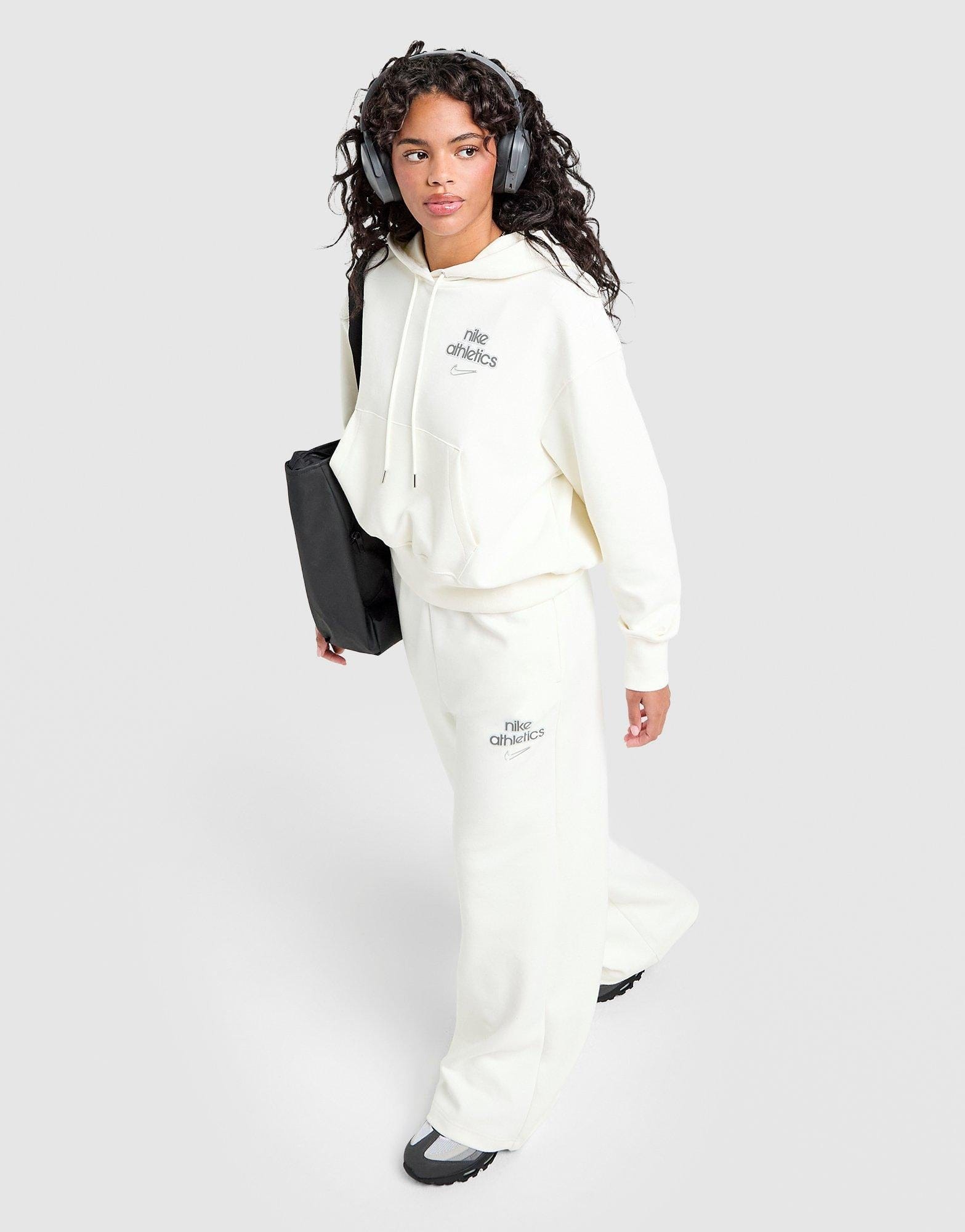 Nike Phoenix Fleece Graphic Swoosh Wide Leg Joggers