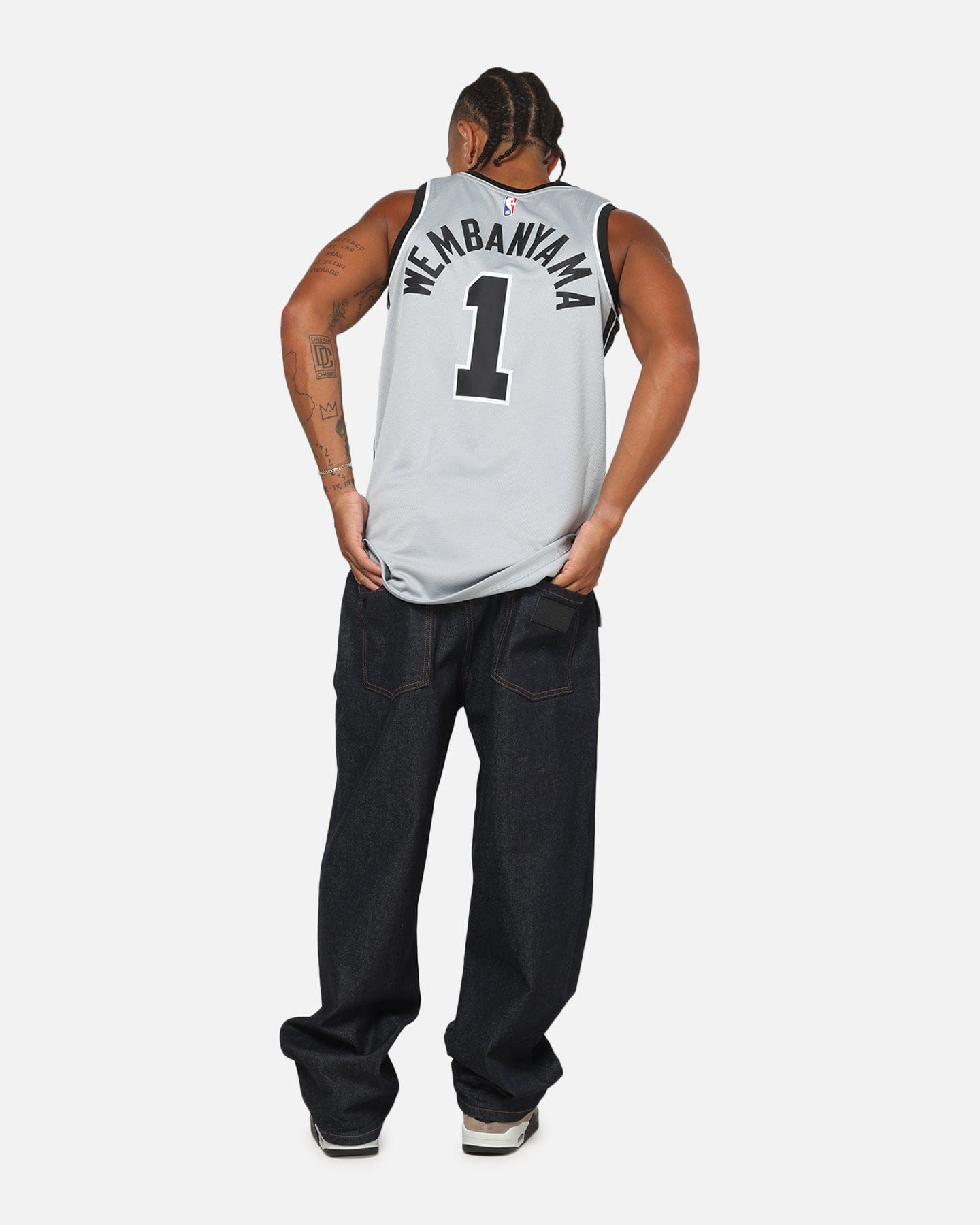 Nike Victor Wembanyama San Antonio Spurs 2025/26 Statement Edition Dri - FIT NBA Swingman Jersey Silver