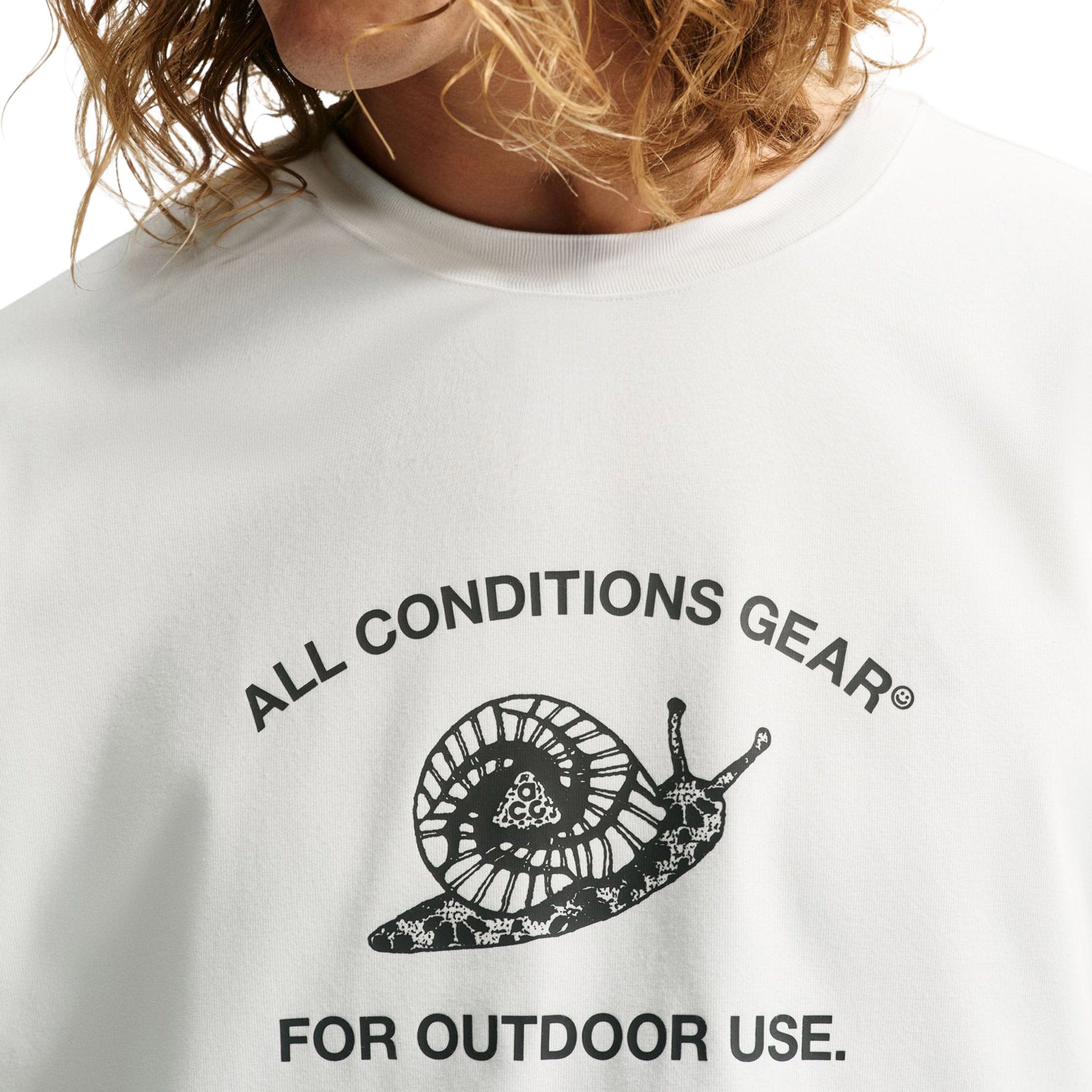 Nike ACG Dri - FIT *Mystery Snail* T - Shirt