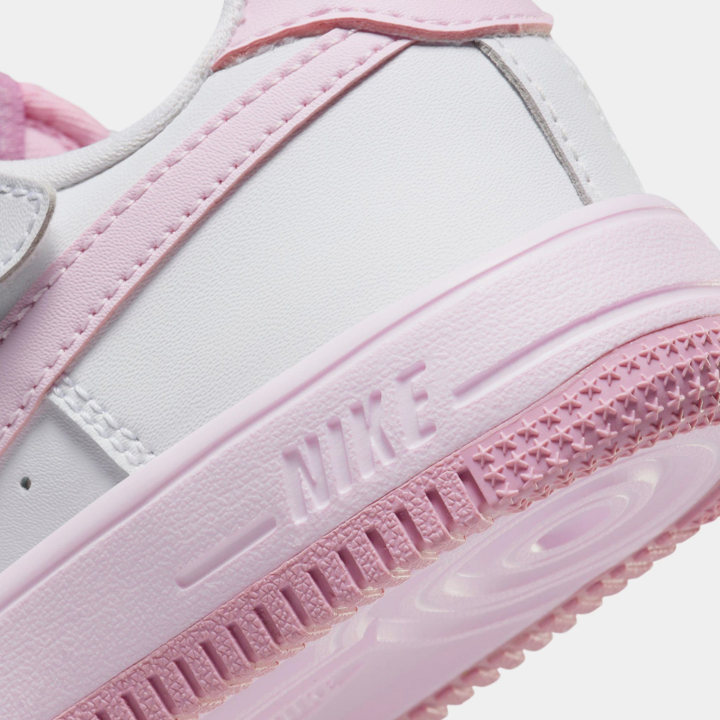 Nike Force 1 Low EasyOn Preschool Lifestyle Shoes (White/Pink Foam/Elemental Pink)