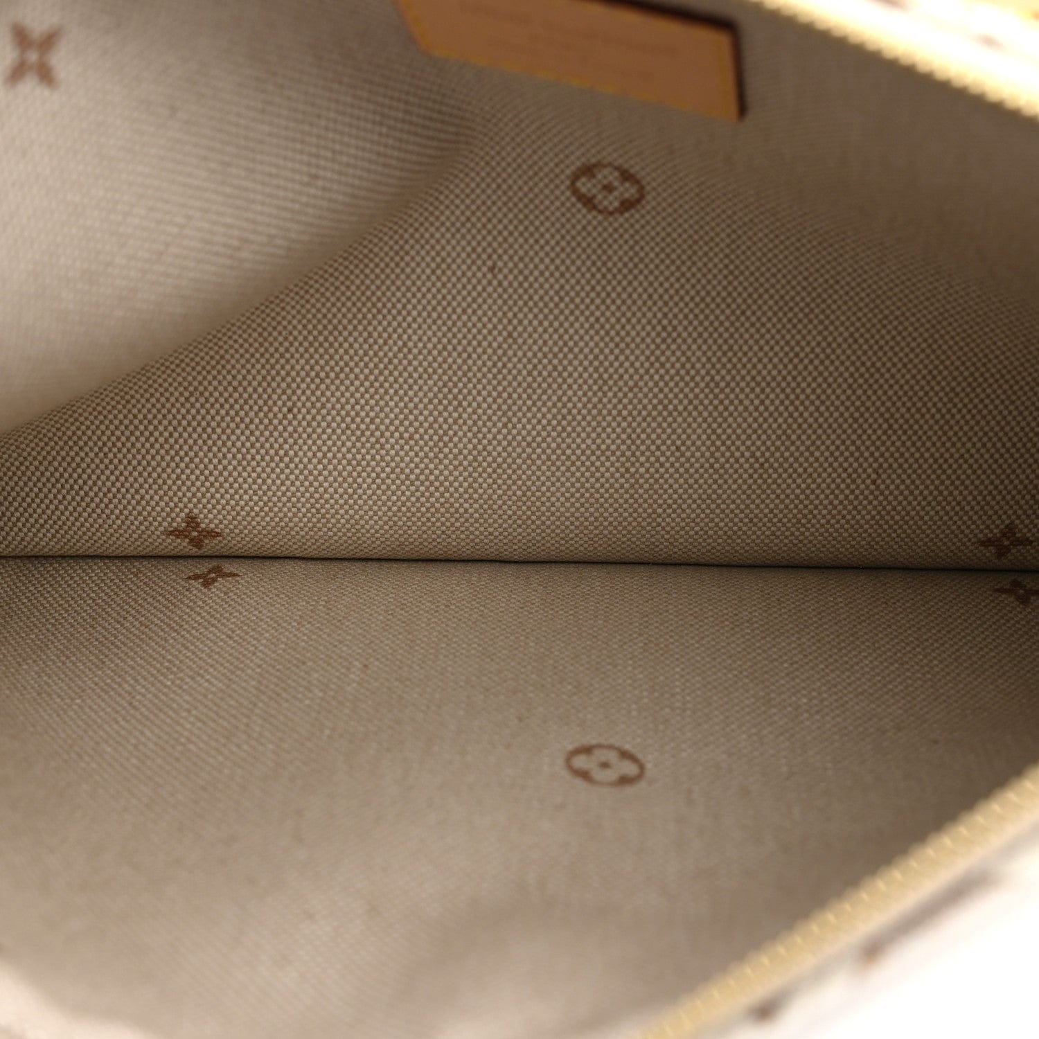 Louis Vuitton Jacquard Monogram Embleme Neverfull MM Pochette Peuplier