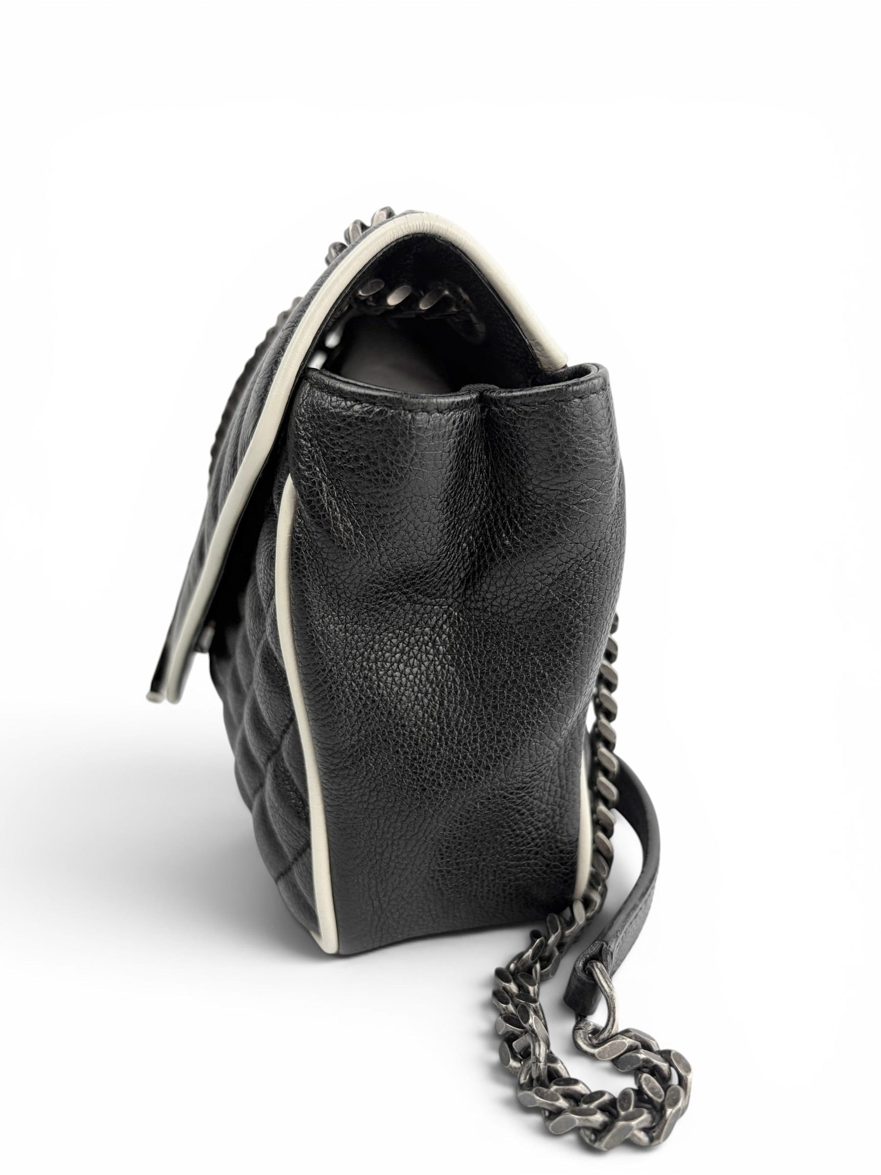 Saint Laurent Medium Monogram Triquilt Envelope Flap