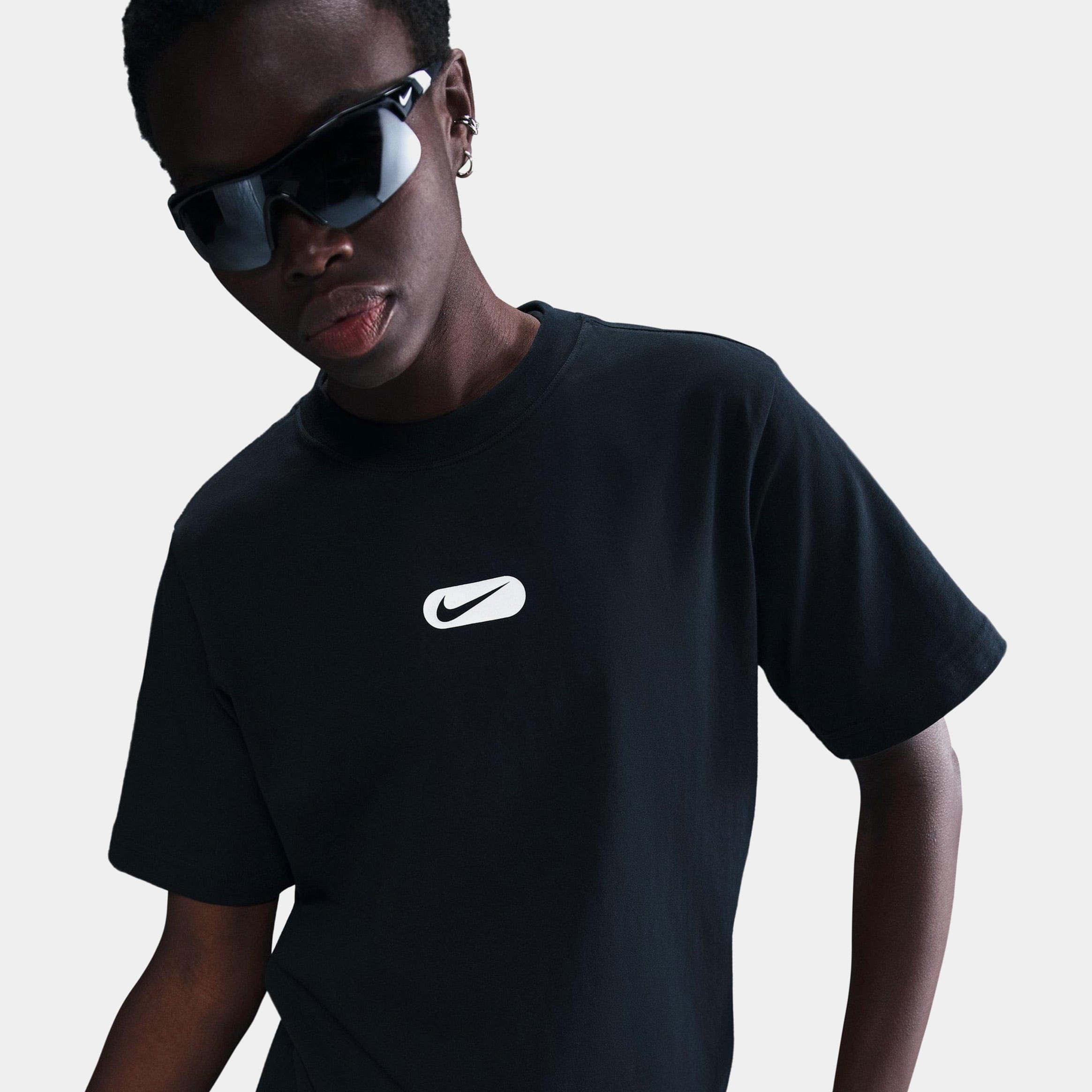 Nike NSW Club Swoosh Womens Short Sleeve Shirt (Black)