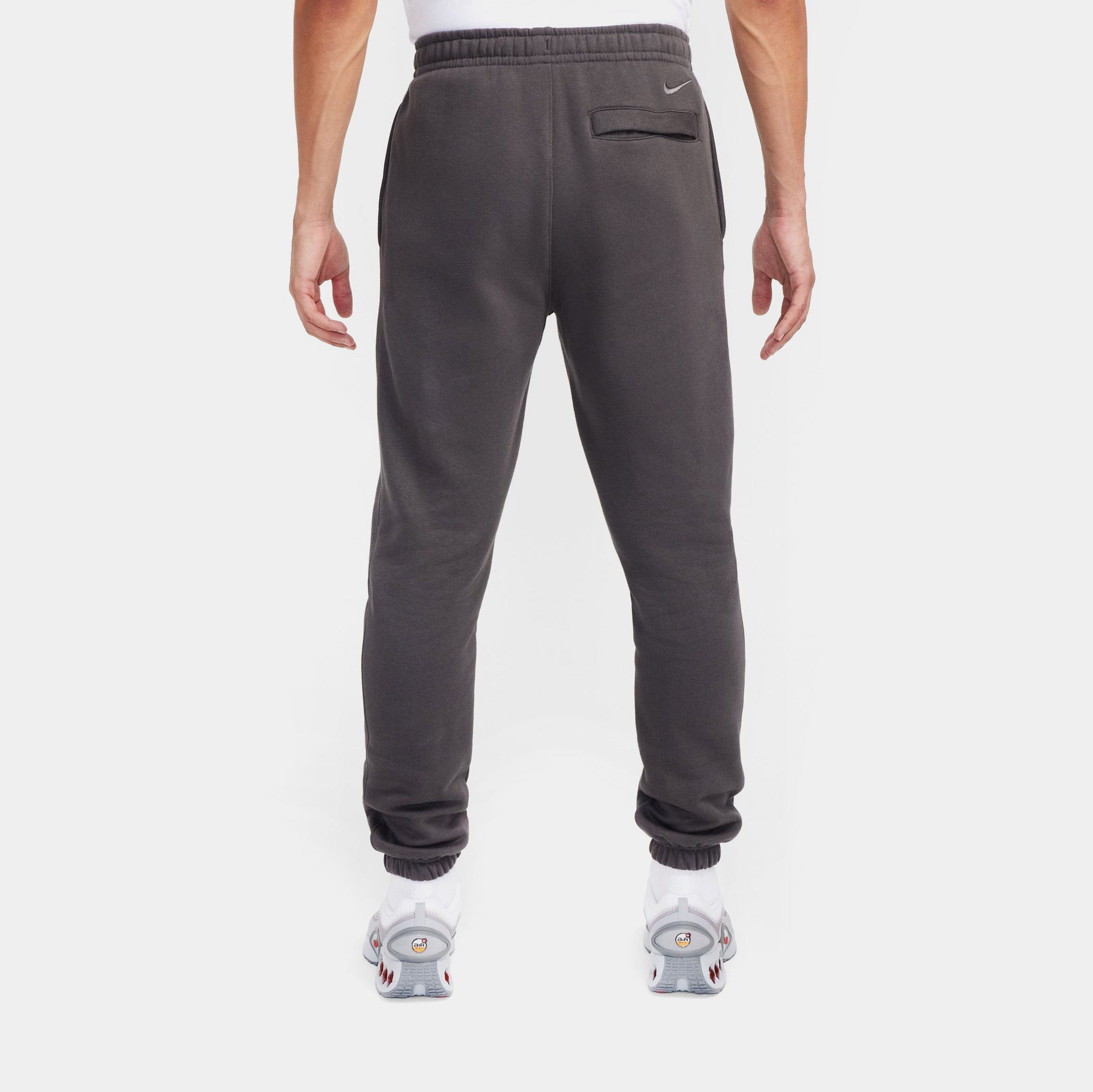 Nike NSW Club Fleece Joggers Mens Sweatpants (Grey/Brown)