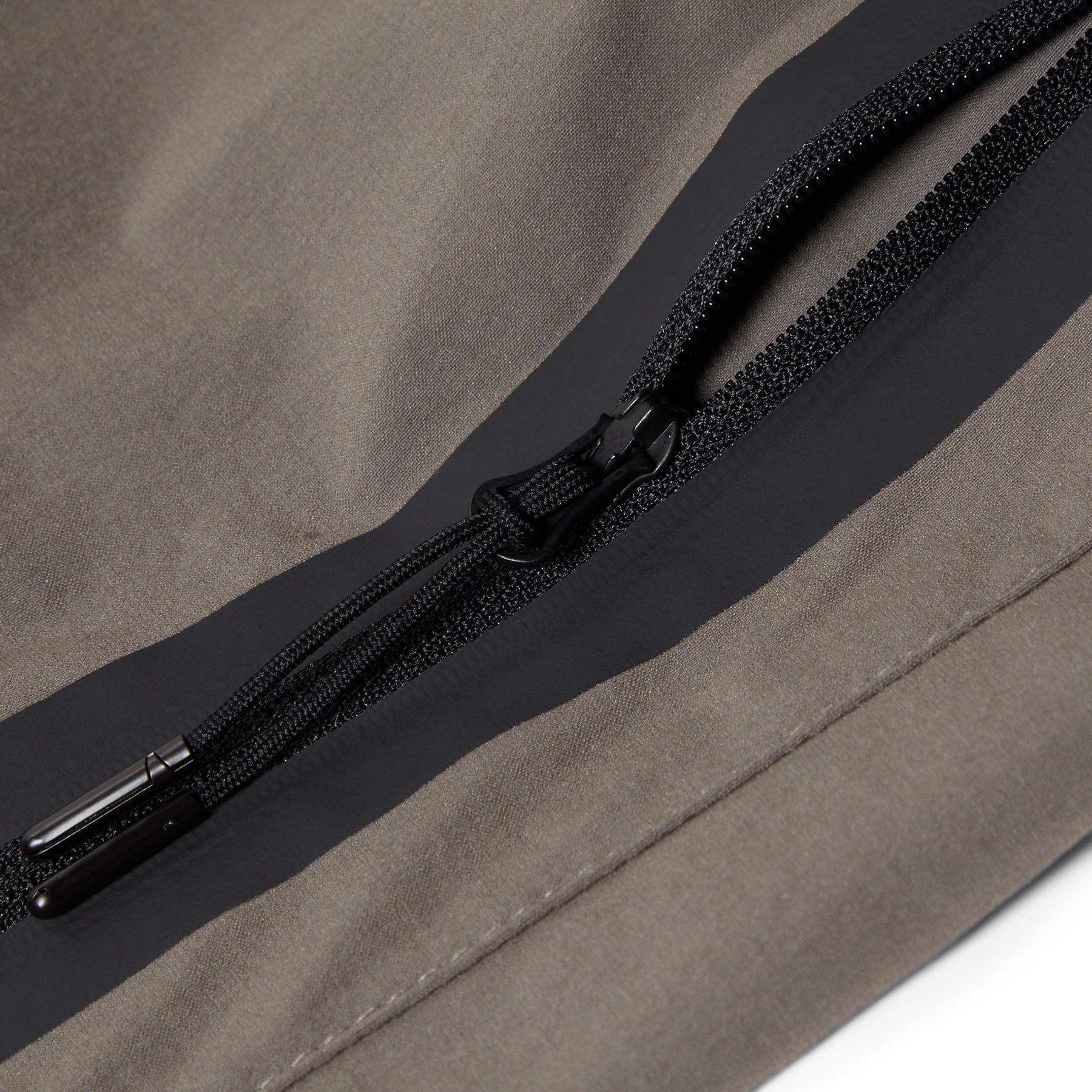 Nike Tech Woven Pants (Cave stone/Black)