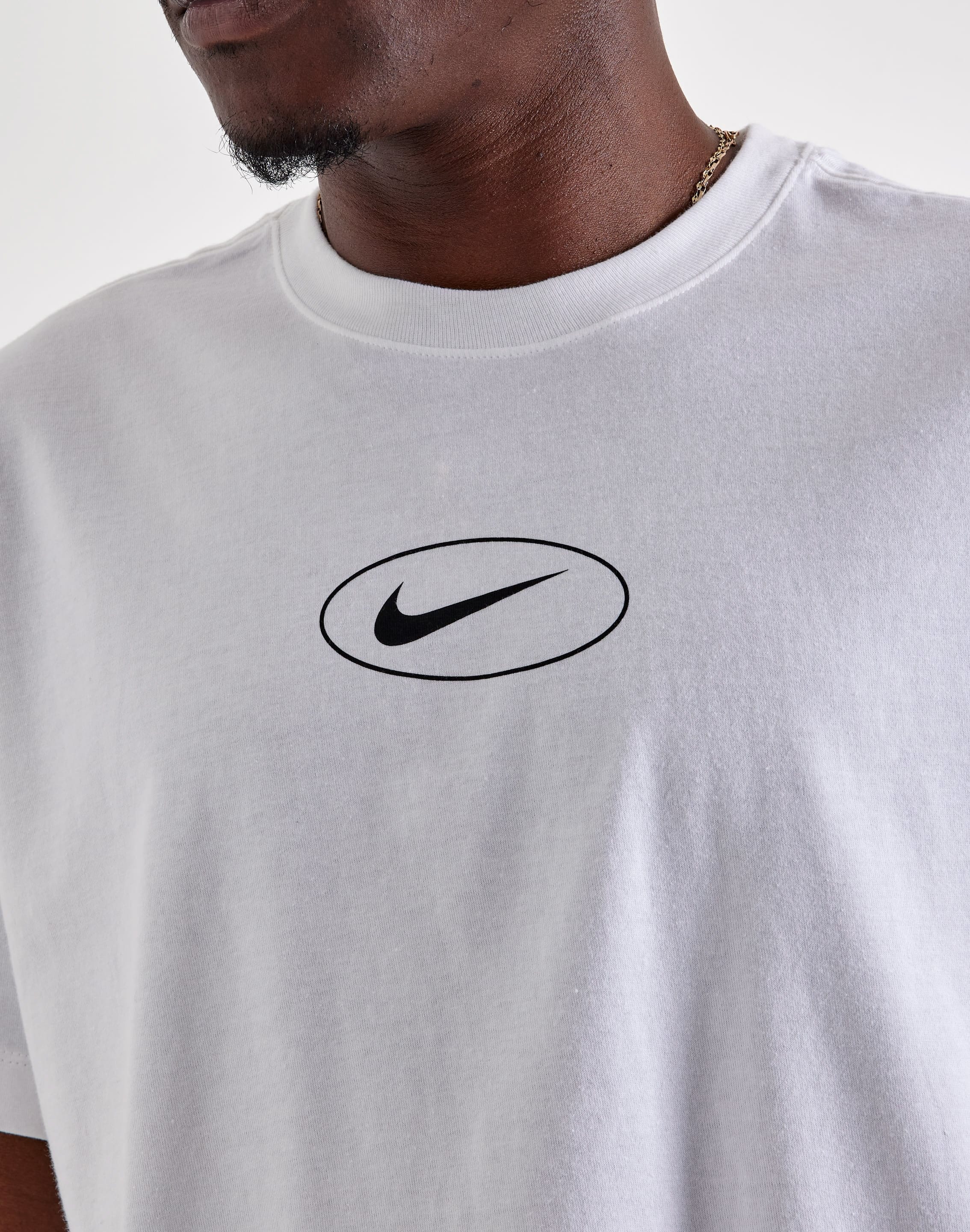 Nike Globe Logo Graphic T-Shirt