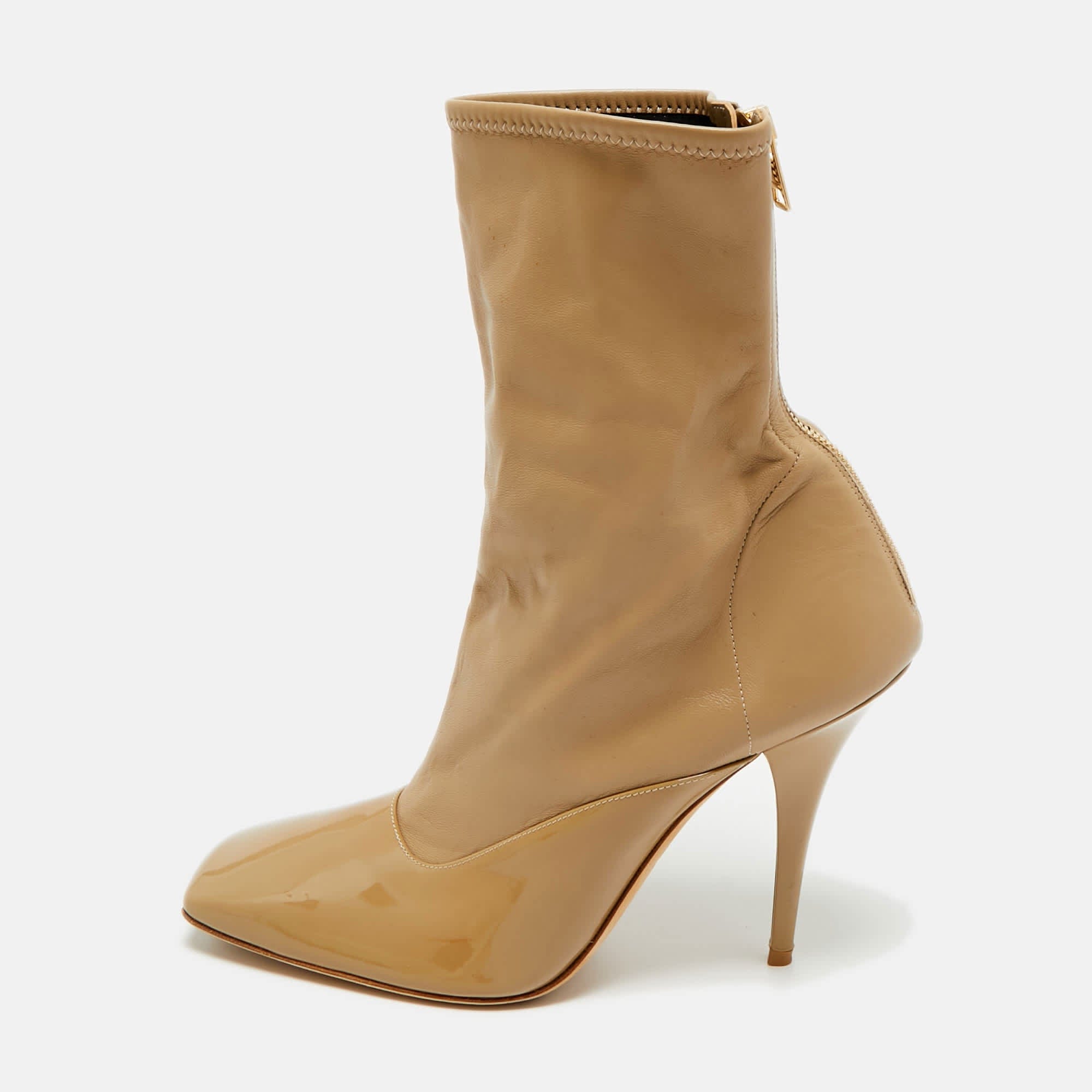 Burberry Beige Leather And Patent Leather Square Toe Ankle Length Boots