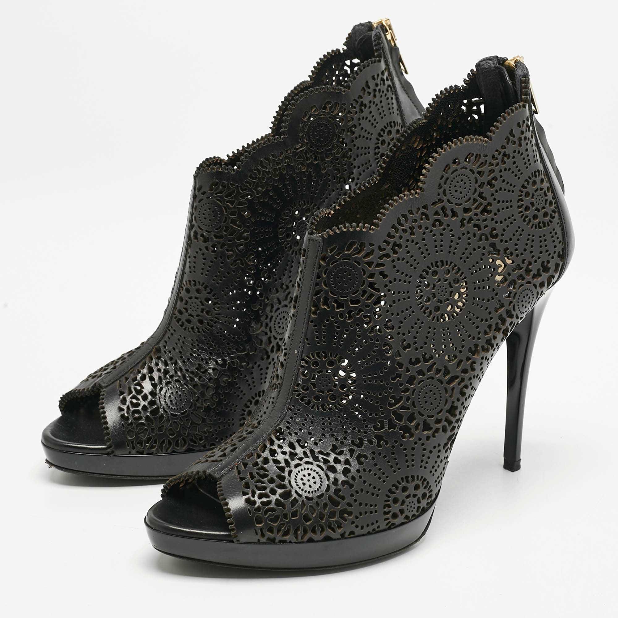 Burberry Black Laser Cut Leather Caythorpe Ankle Booties