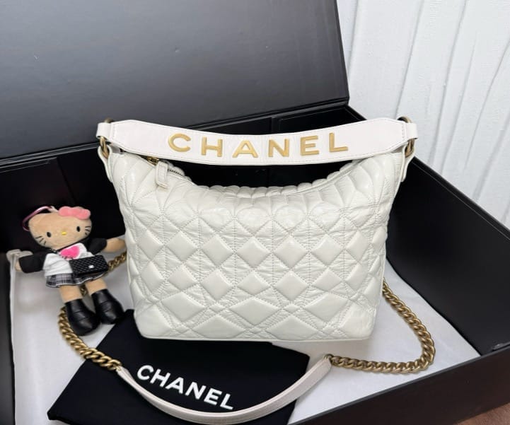 Chanel Platinum Waxed Leather Lunch Bag (281 Opening, No Card) 22 19414538