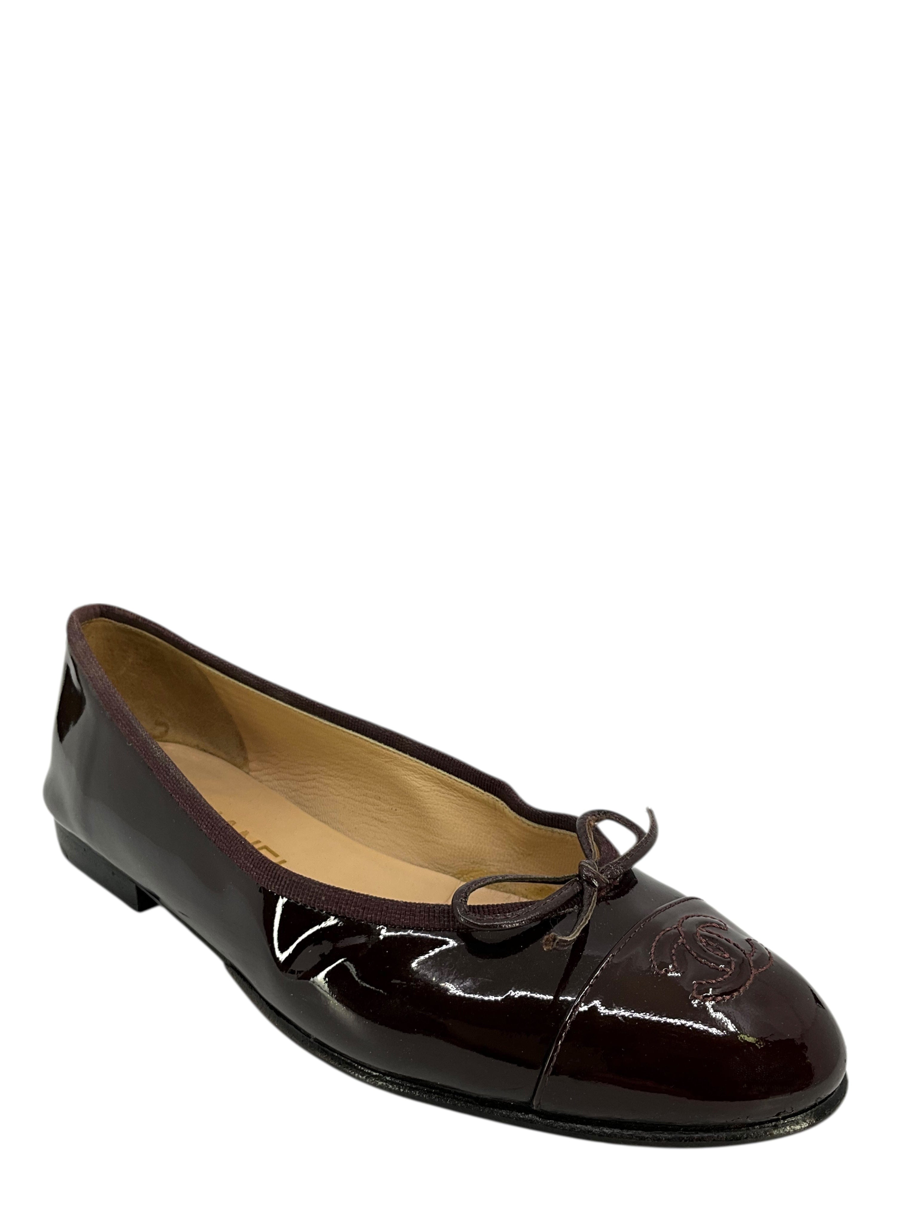 Chanel CC Cap Toe Patent Leather Ballet Flats Size 7.5