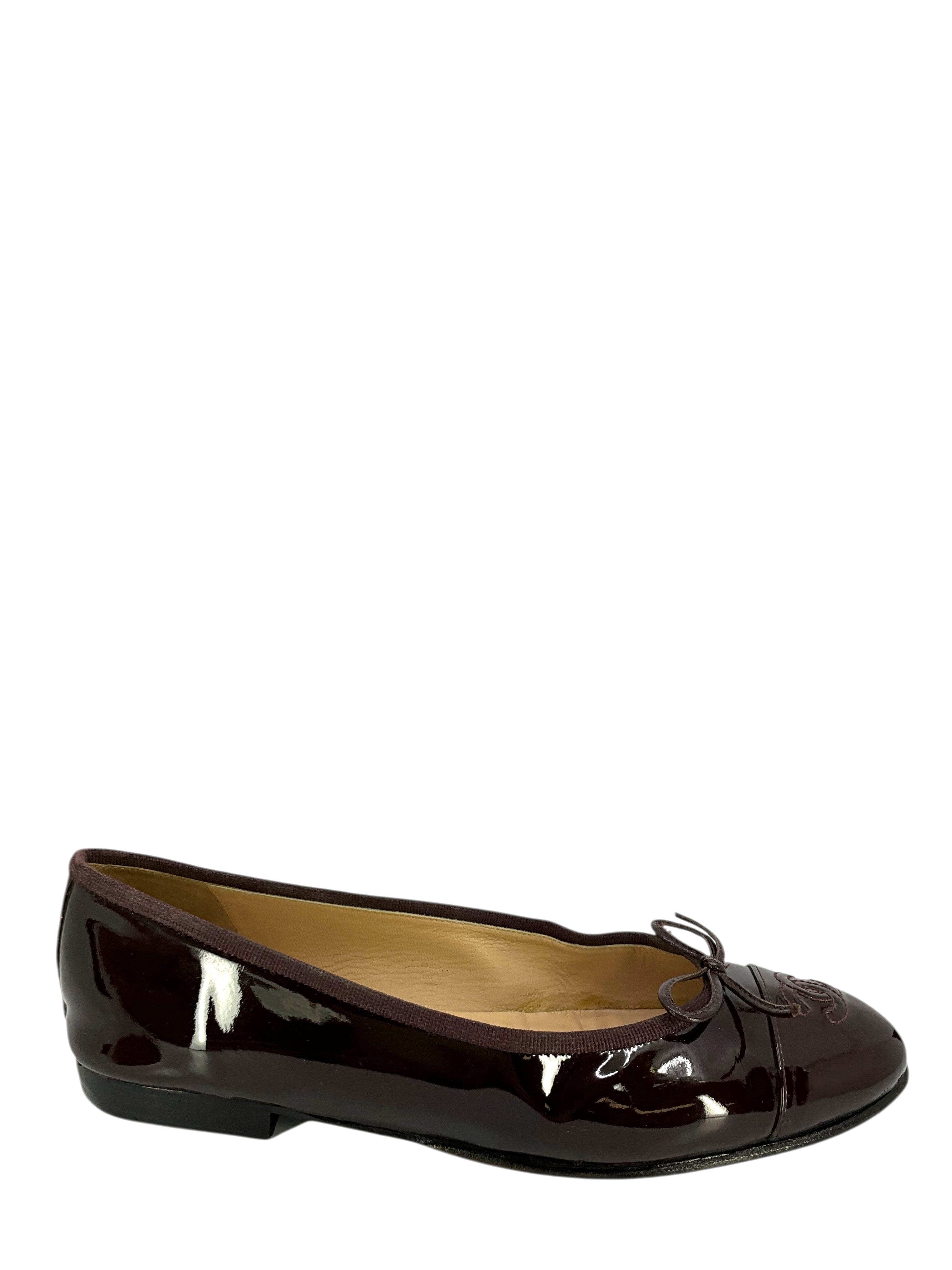 Chanel CC Cap Toe Patent Leather Ballet Flats Size 7.5
