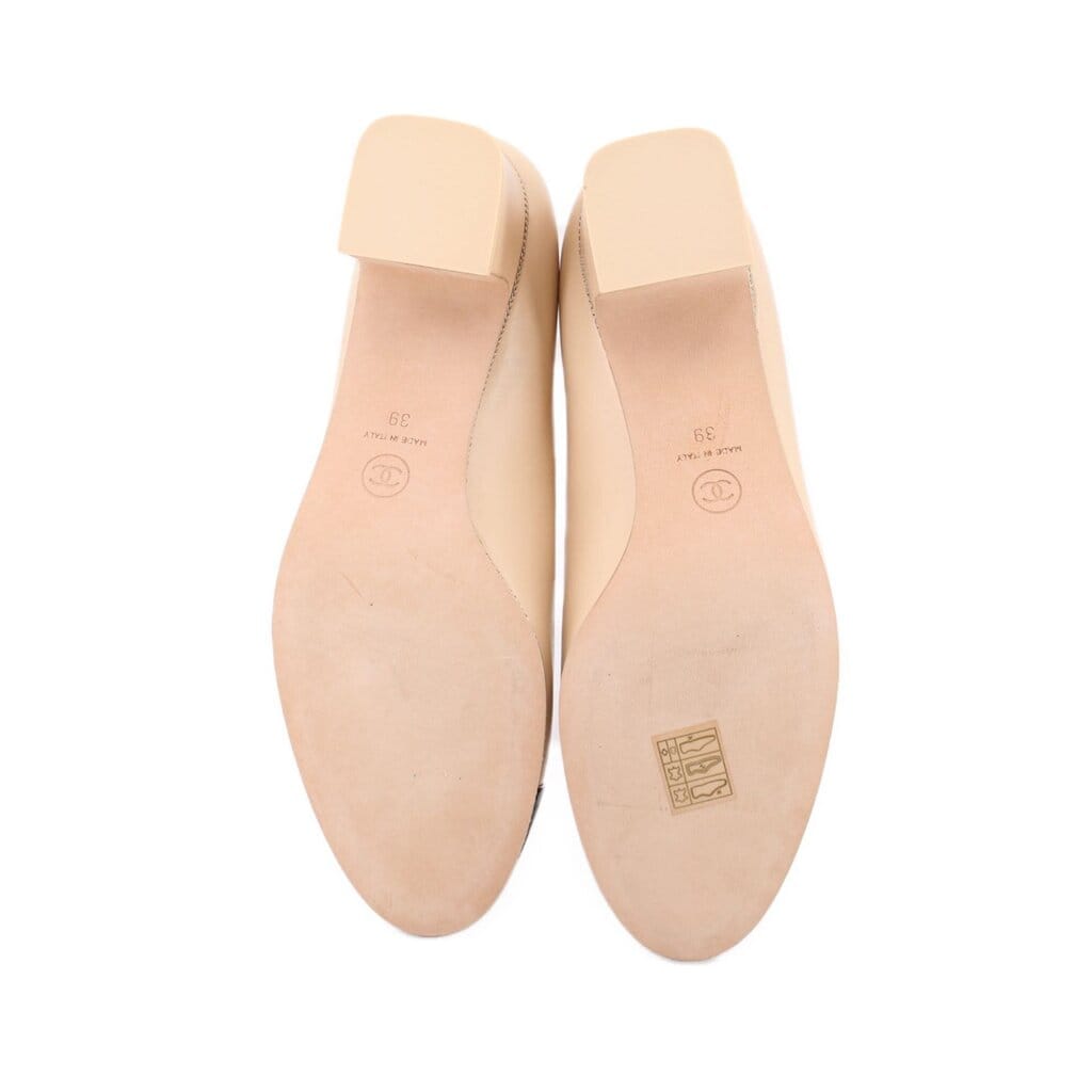 Chanel CAP TOE HEELS NUDE 39 EU | 8 US