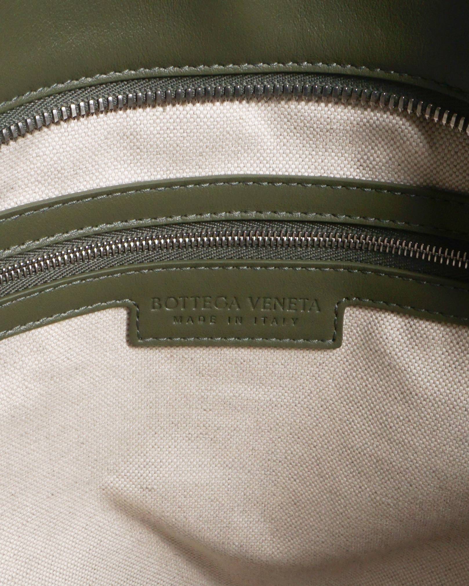 Bottega Veneta Olive Green Intrecciato Leather Zipped Tote Bag