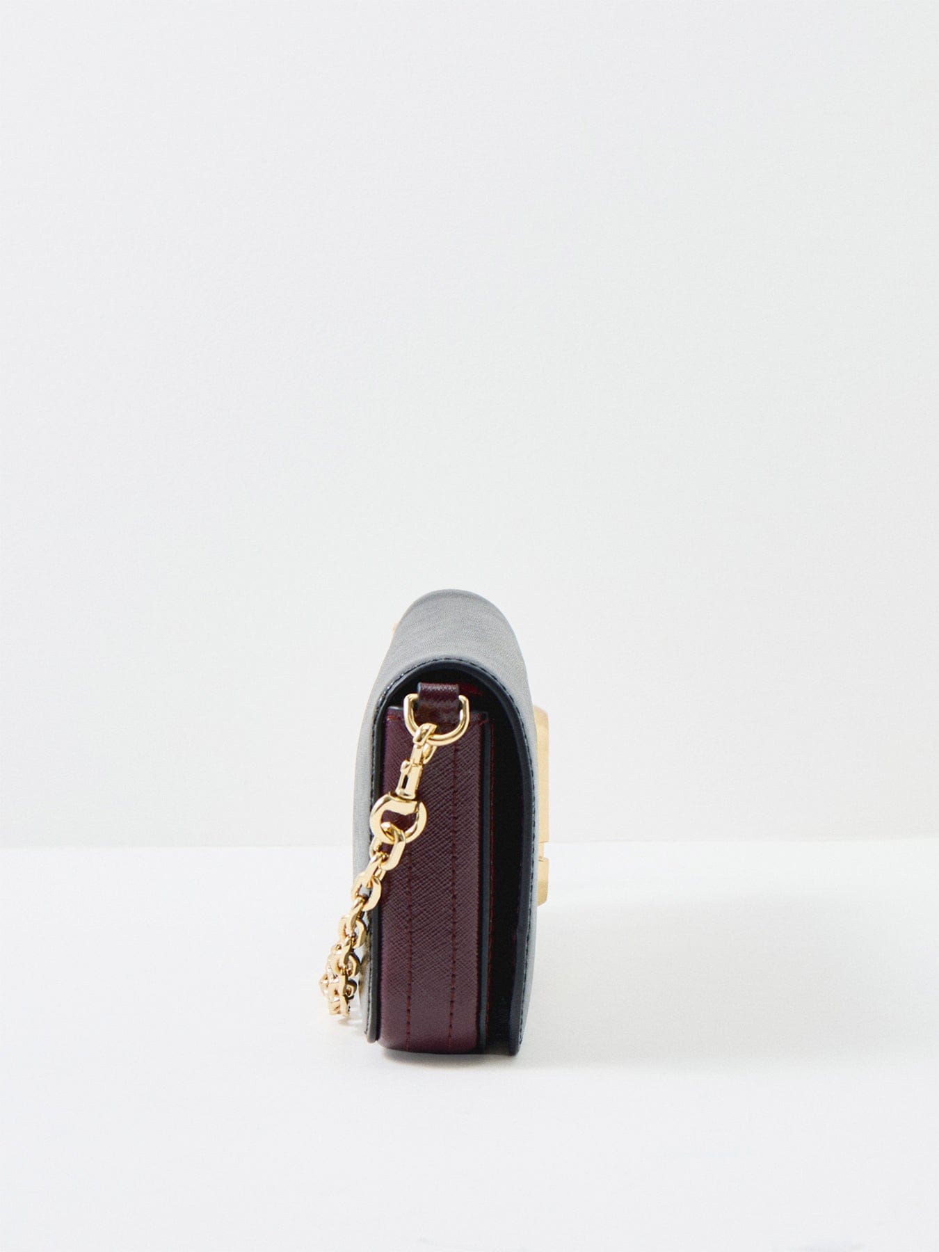 Marc Jacobs Wallet On Chain Black