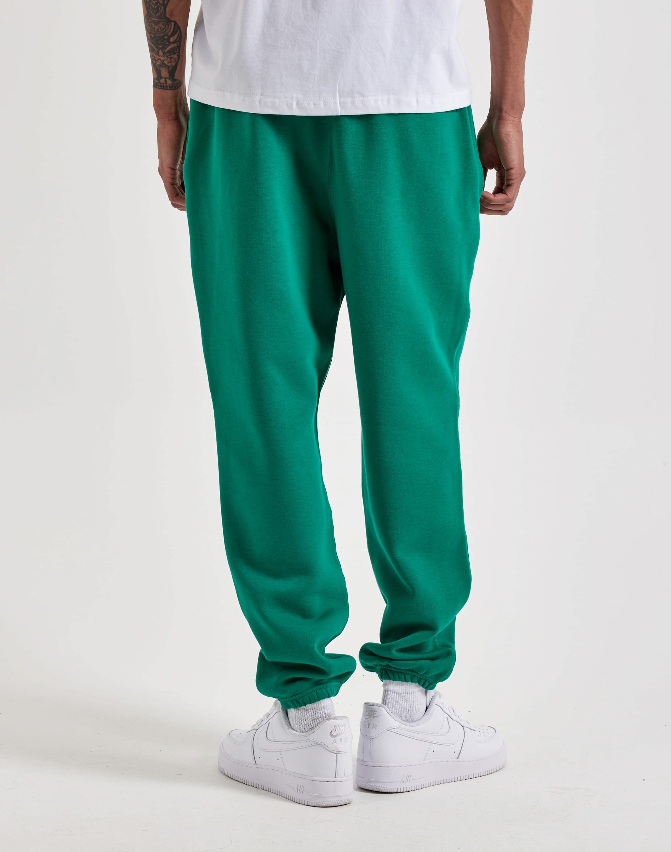 Nike Club Cuffed Brushed Fleece Pants
