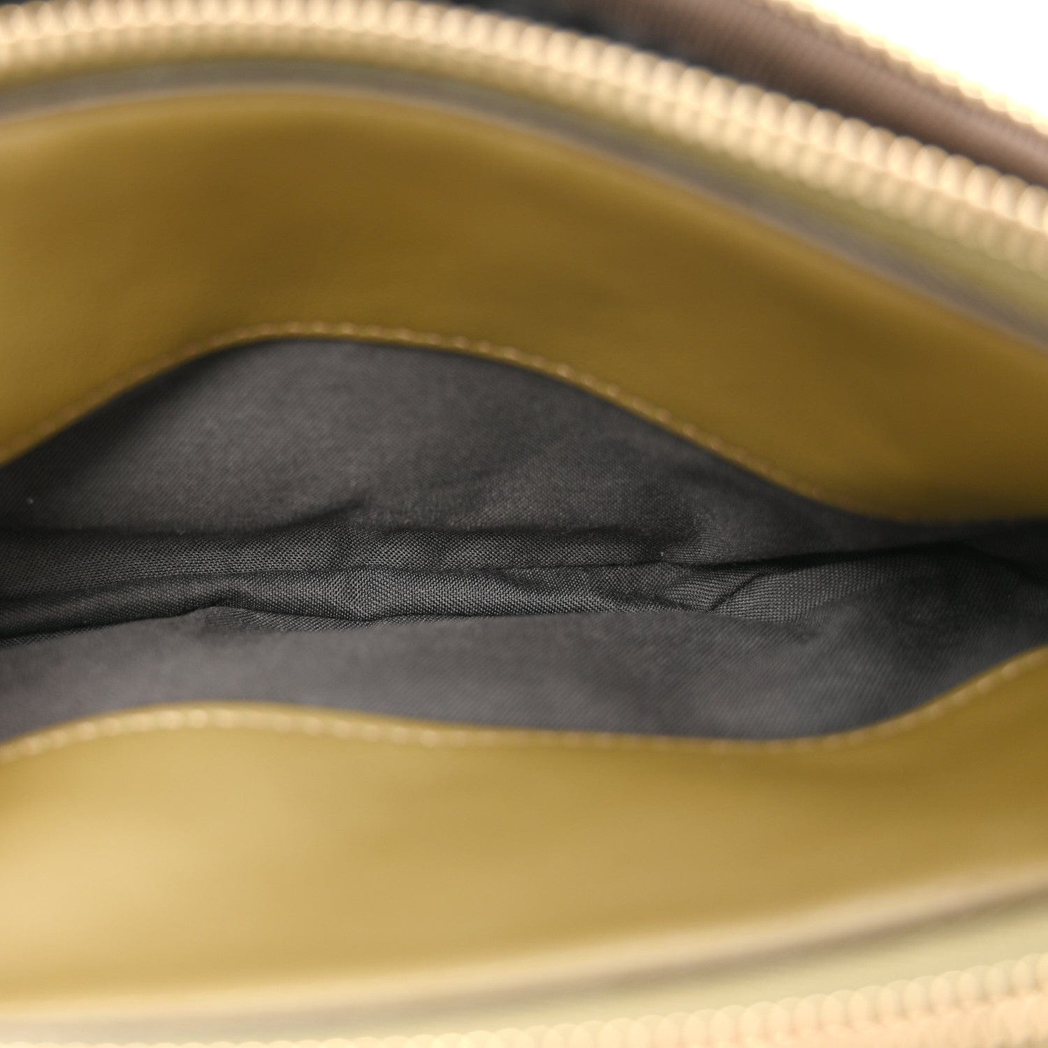 Fendi Vitello Grace Matte Easy Baguette Olive