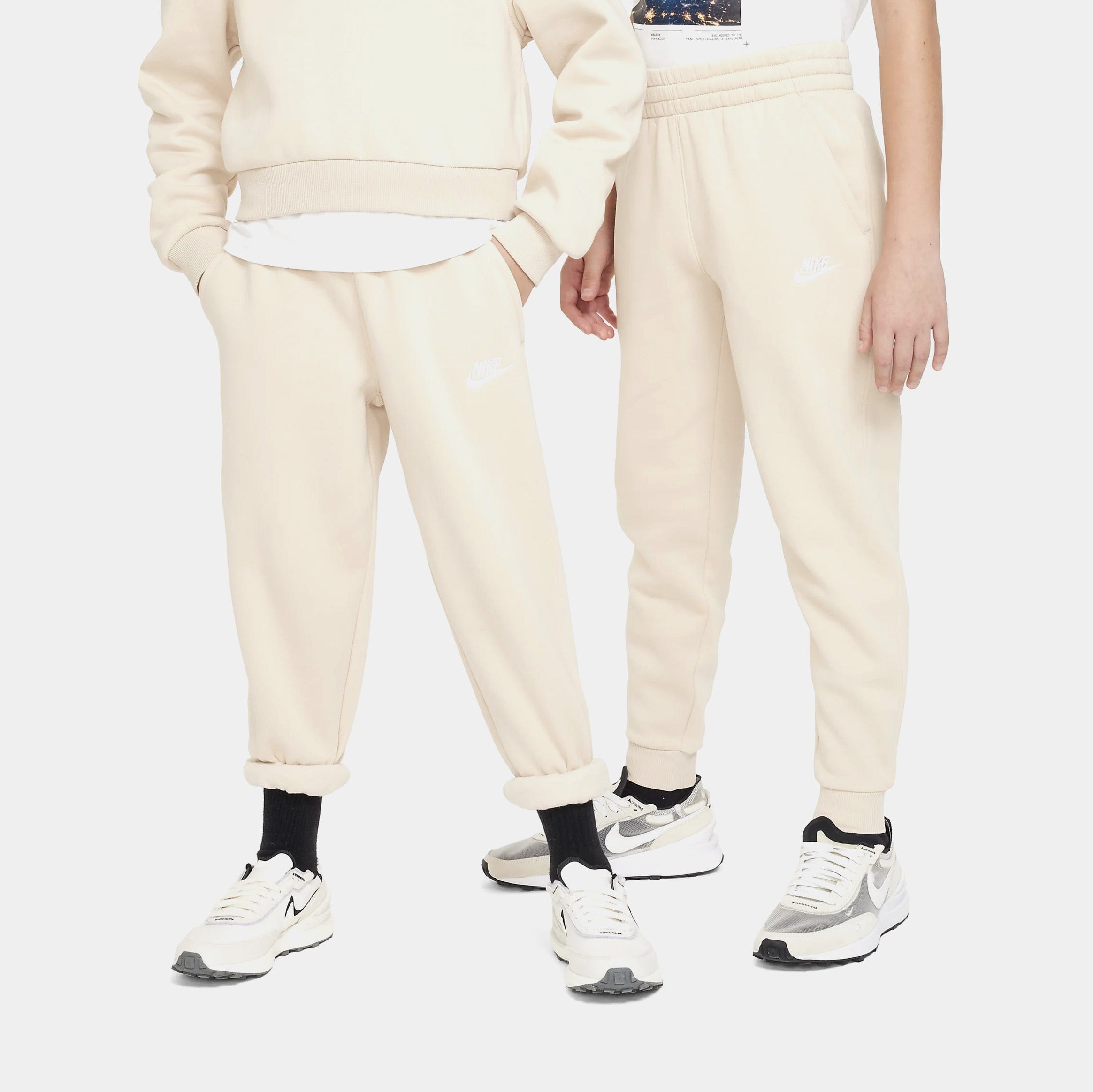 Nike NSW Club Joggers Grade School Pants (Beige/White)