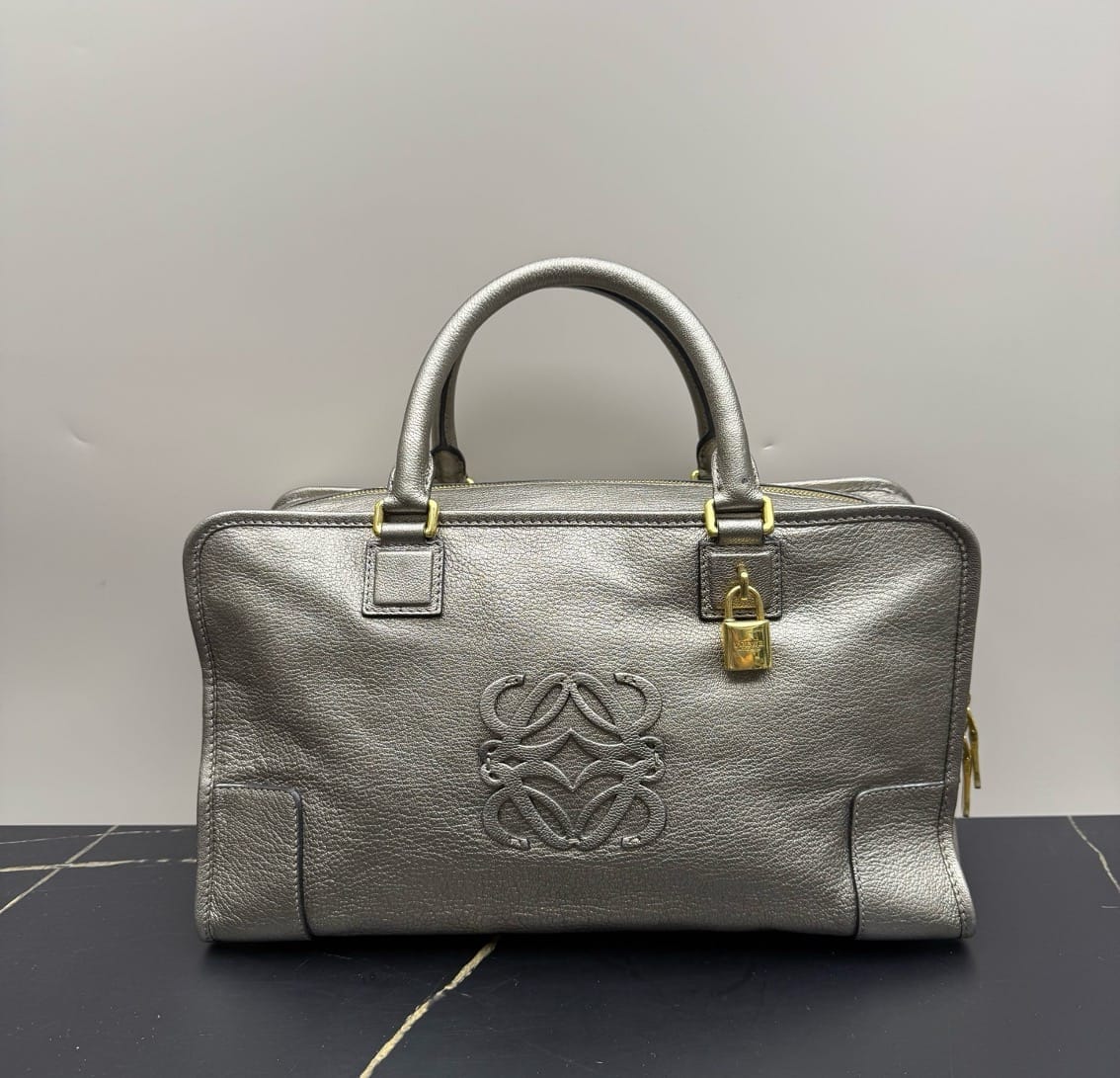 Loewe Metallic Silver Grained Leather Amazona Bag 23206165