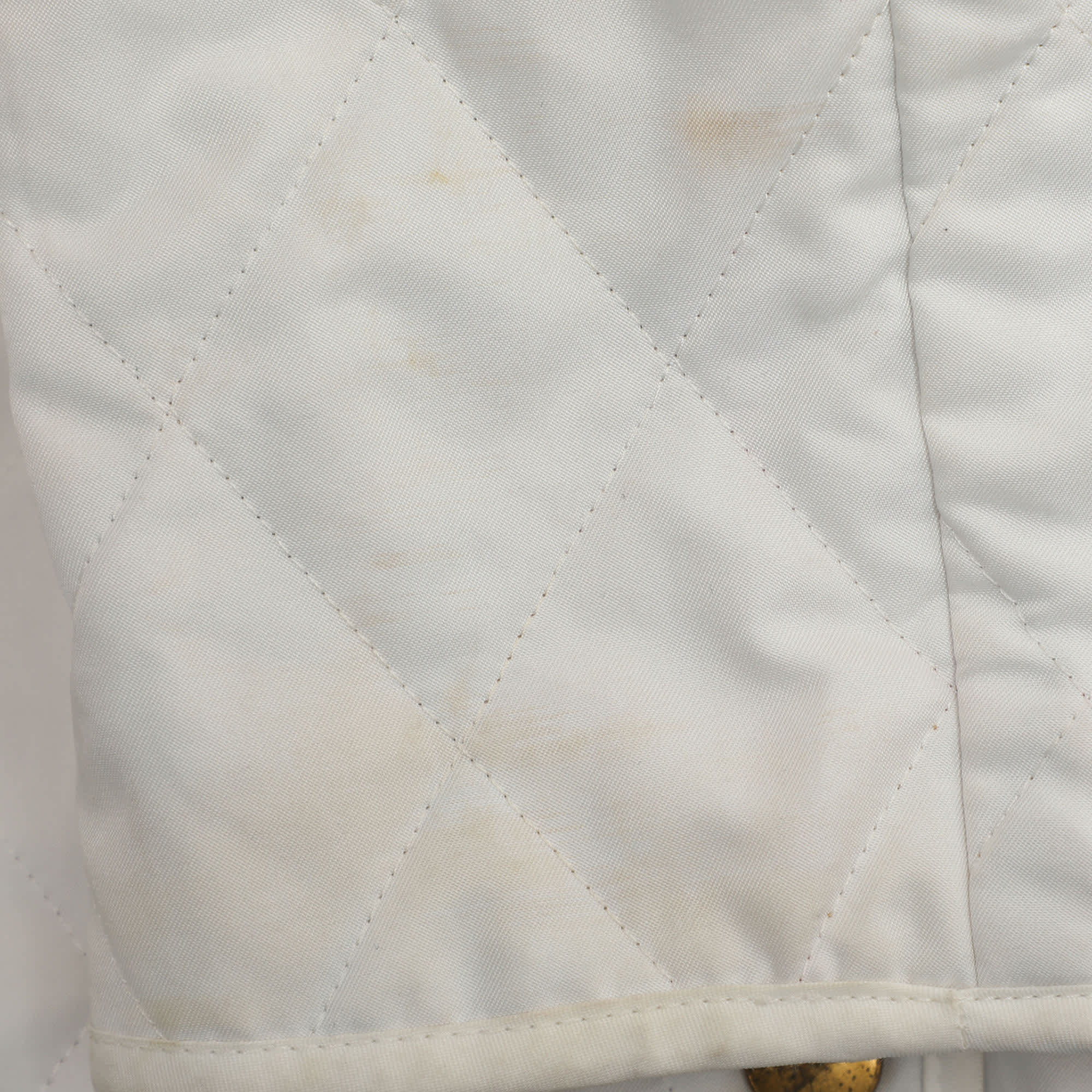 Burberry London White Diamond Quilted Nylon Button Front Jacket O/s
