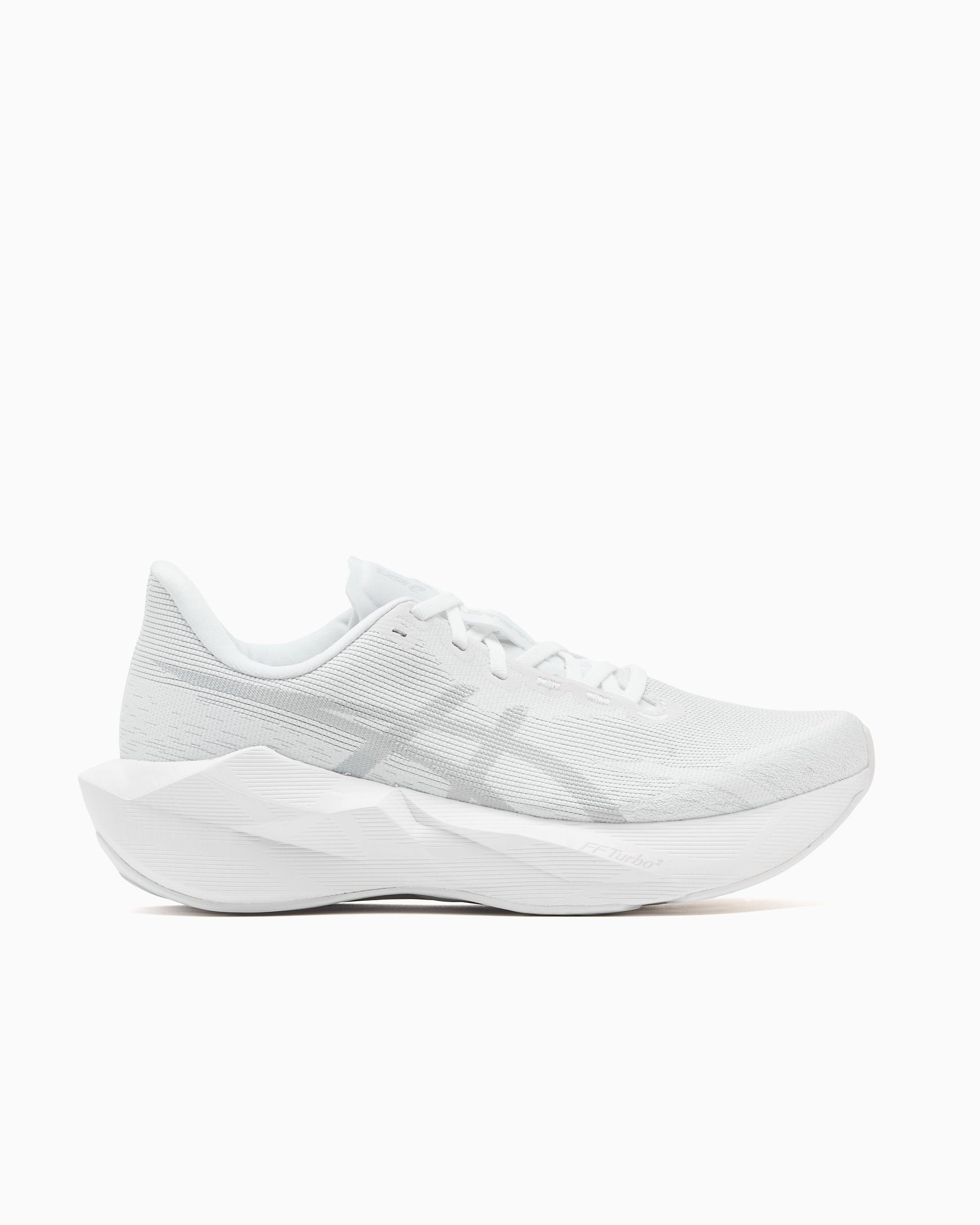 ASICS Novablast 6